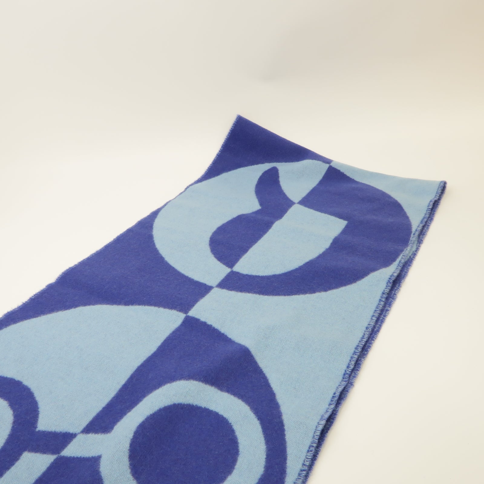 HERMES 【激減優惠】Cashmere Scarf圍巾藍色