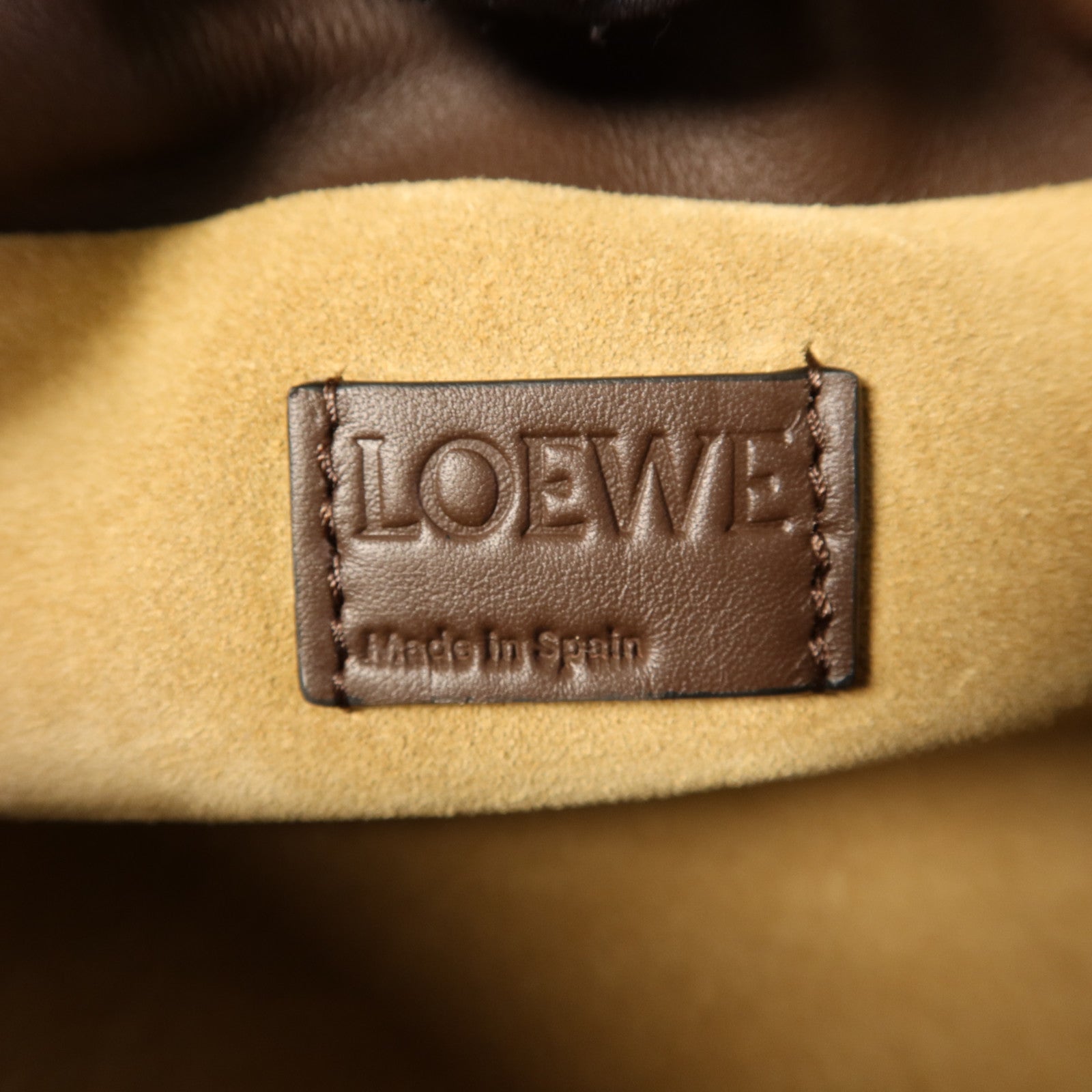 LOEWE 牛皮皮革Mini Flamenco Clutch金扣手拿包