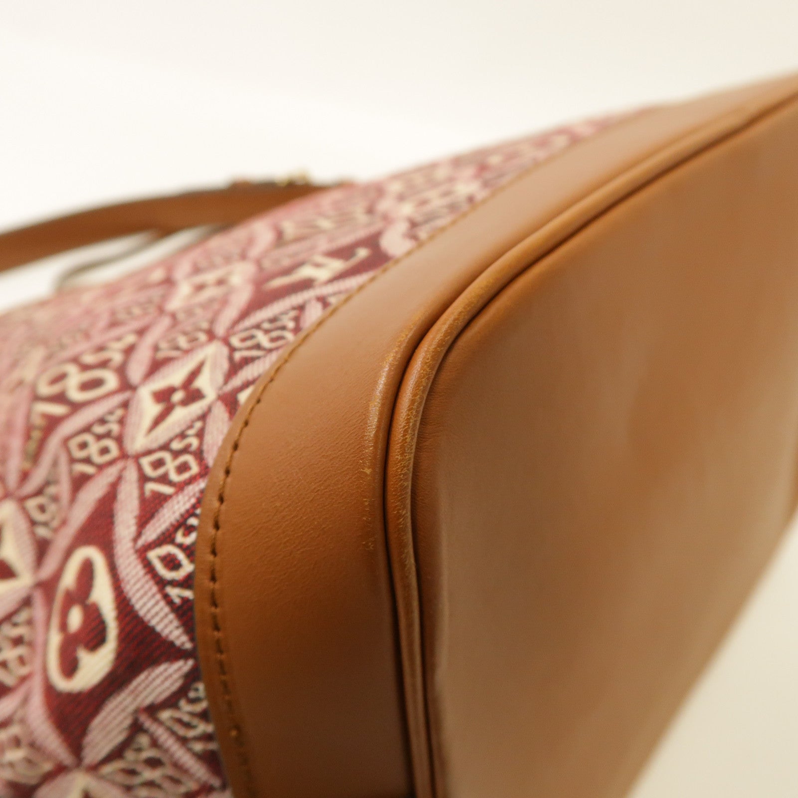 LOUIS VUITTON 【激減優惠】Monogram Jacquard 1854 Petit Noe金扣肩背袋紅色