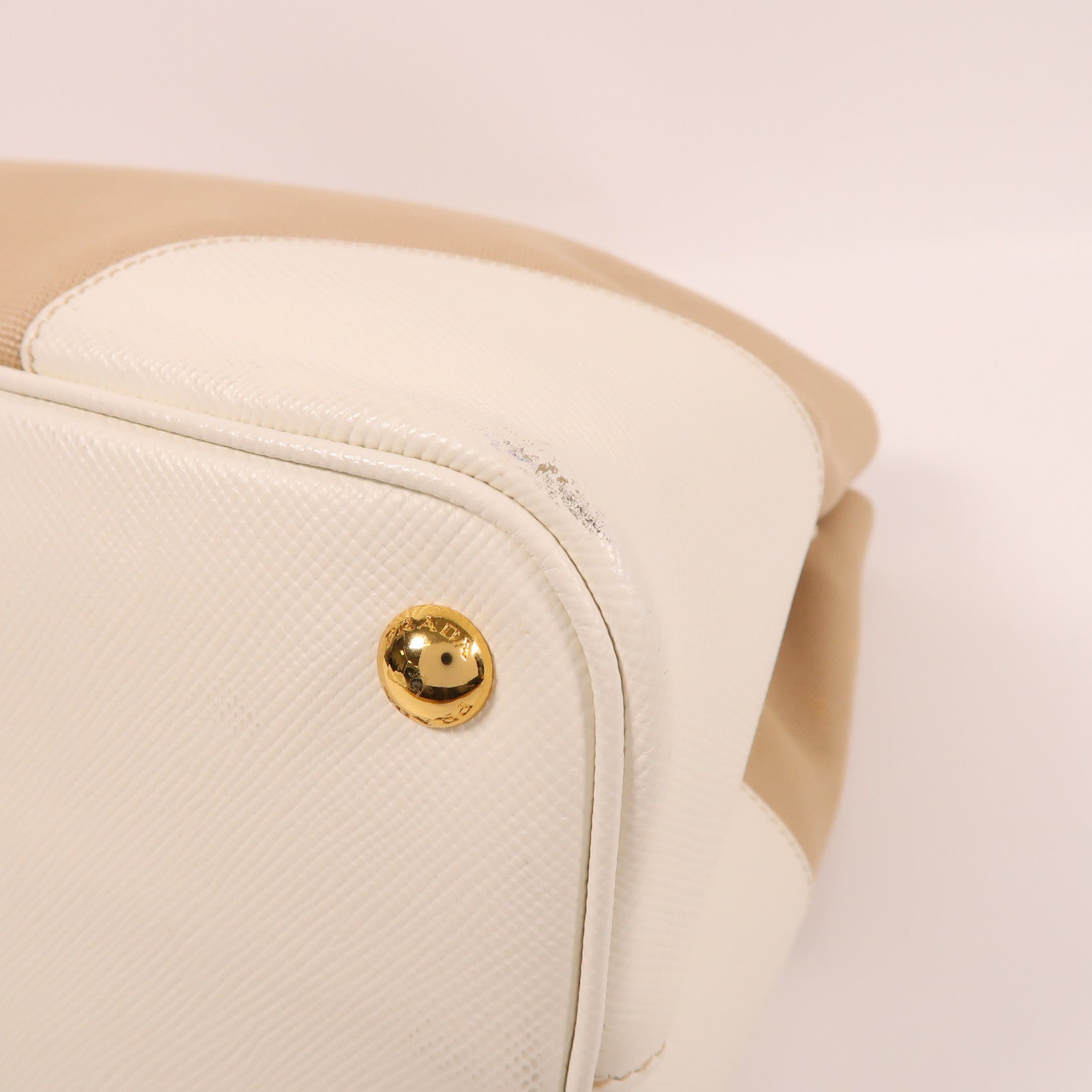 PRADA 帆布Hand Bag金扣手挽袋米色/白色