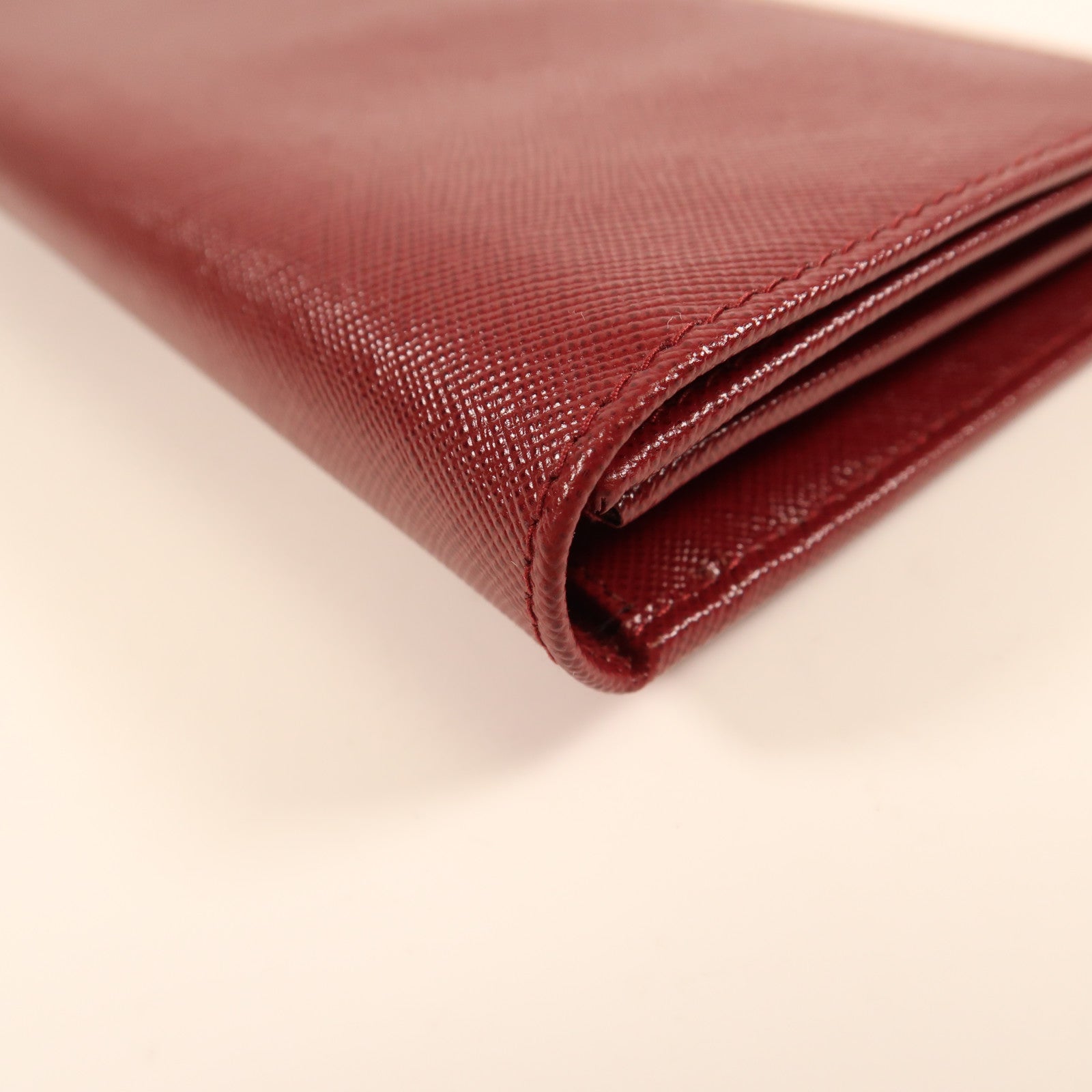 PRADA 牛皮皮革Clutch Bag金扣手拿包