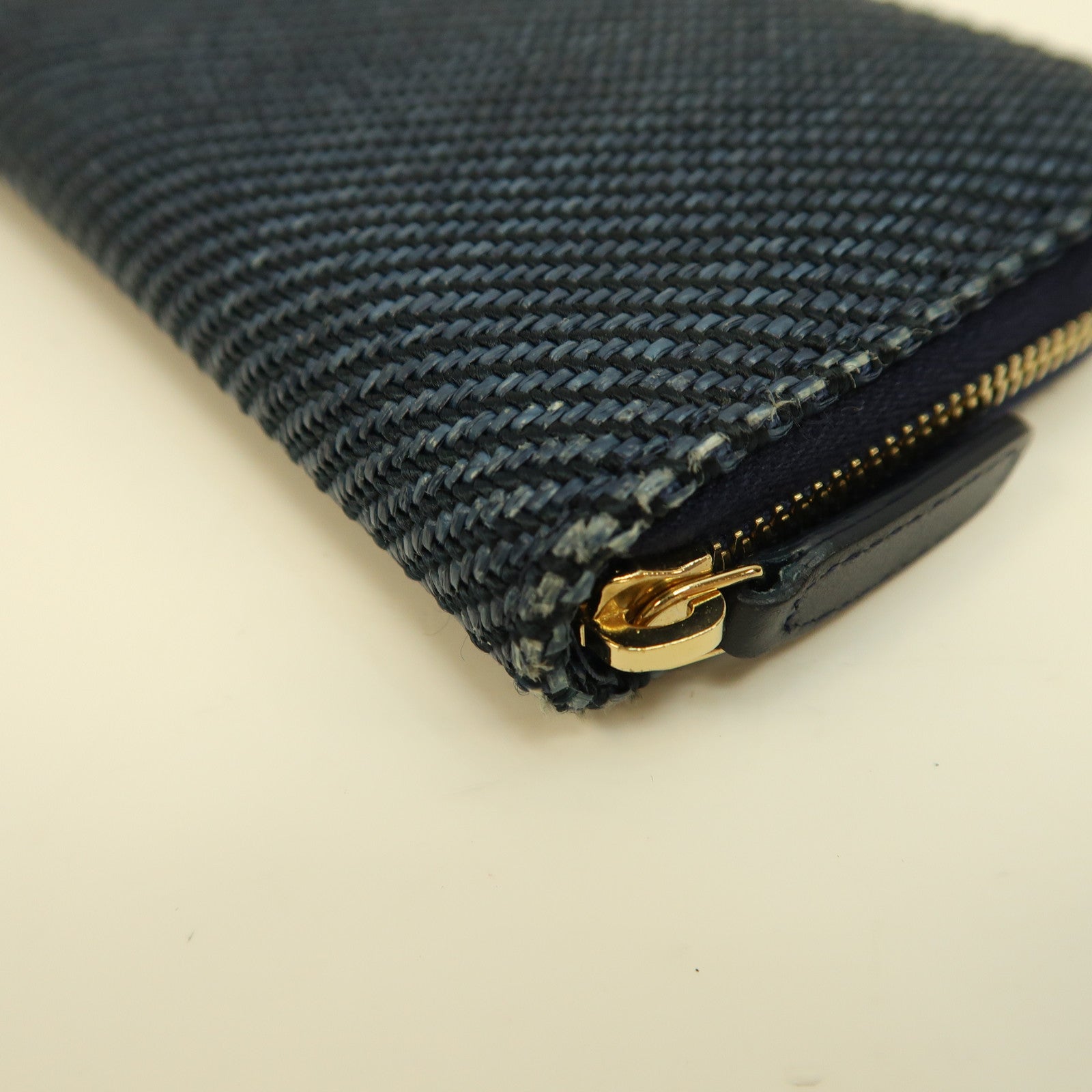 CHANEL 【激減優惠】牛仔布Deauville Small Zip Wallet金扣長錢包藍色