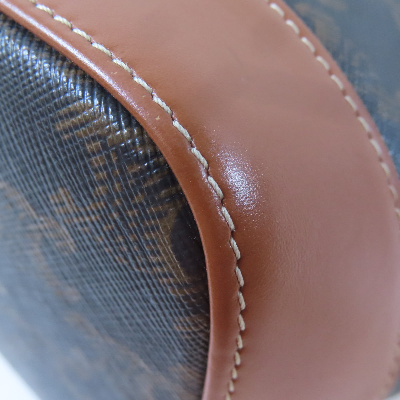 CELINE 塗層帆布Triomphe Bucket金扣肩背袋啡色