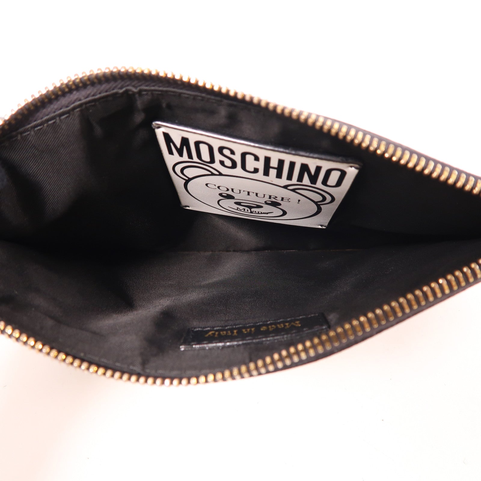 MOSCHINO 皮革Pouch金扣手拿包