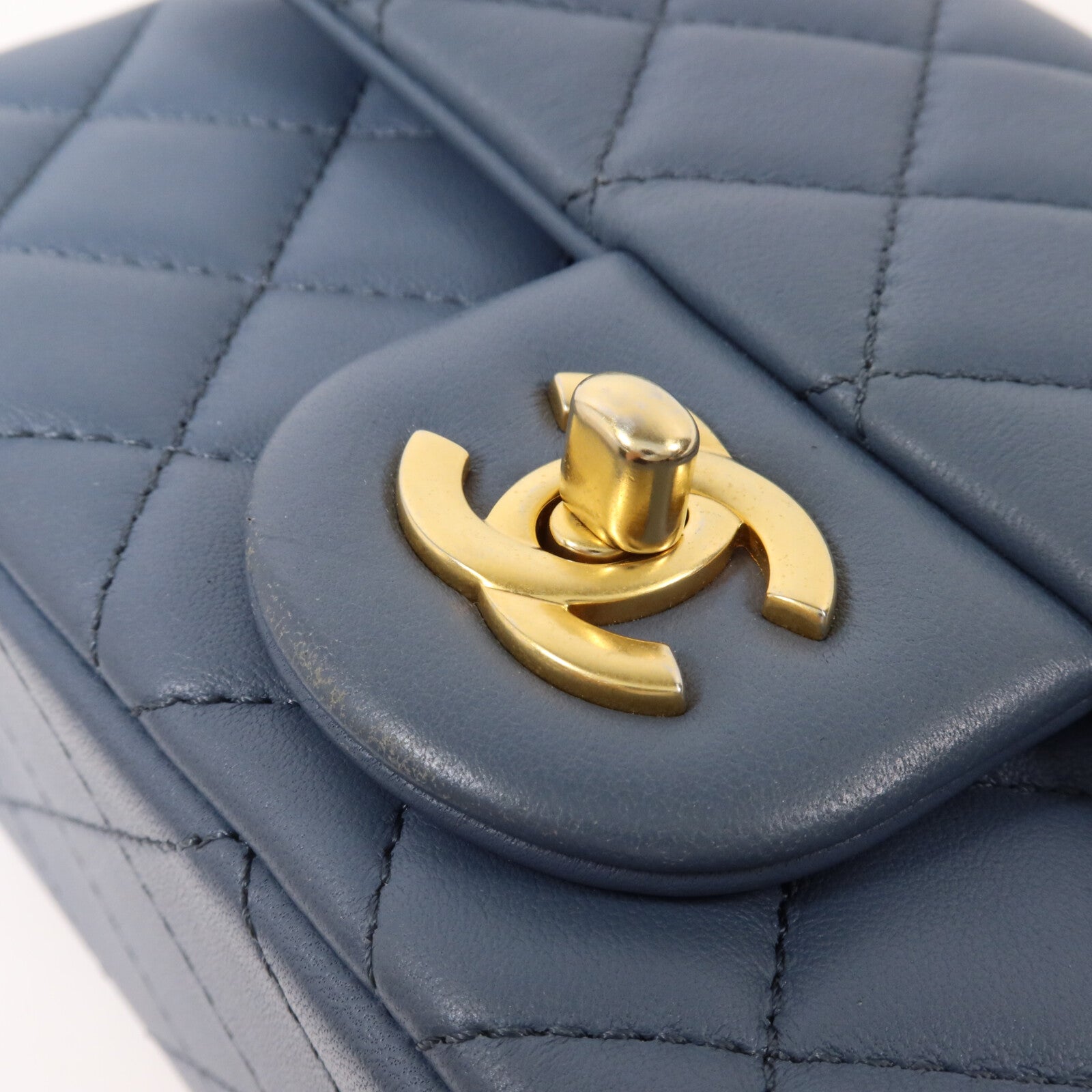 CHANEL 羊皮皮革Mini Classic 20 Gold Ball鏈帶肩背袋