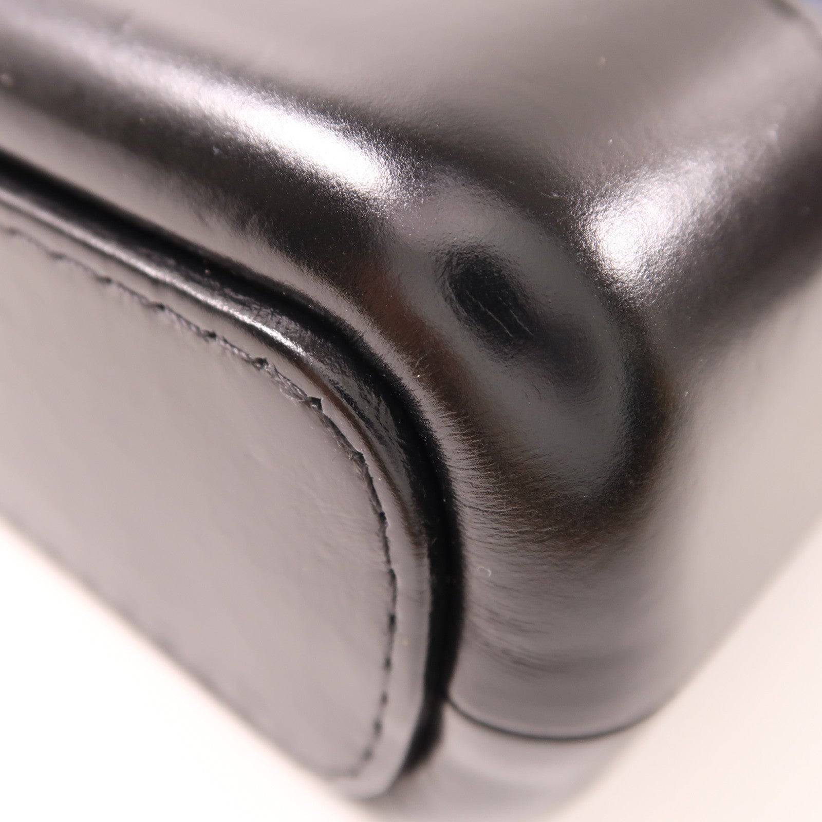 CHANEL 牛皮皮革Gabrielle鏈帶肩背袋深藍色/黑色