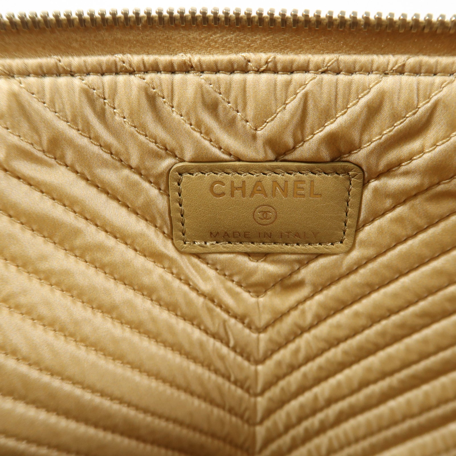 CHANEL 皮革Clutch金扣手拿包