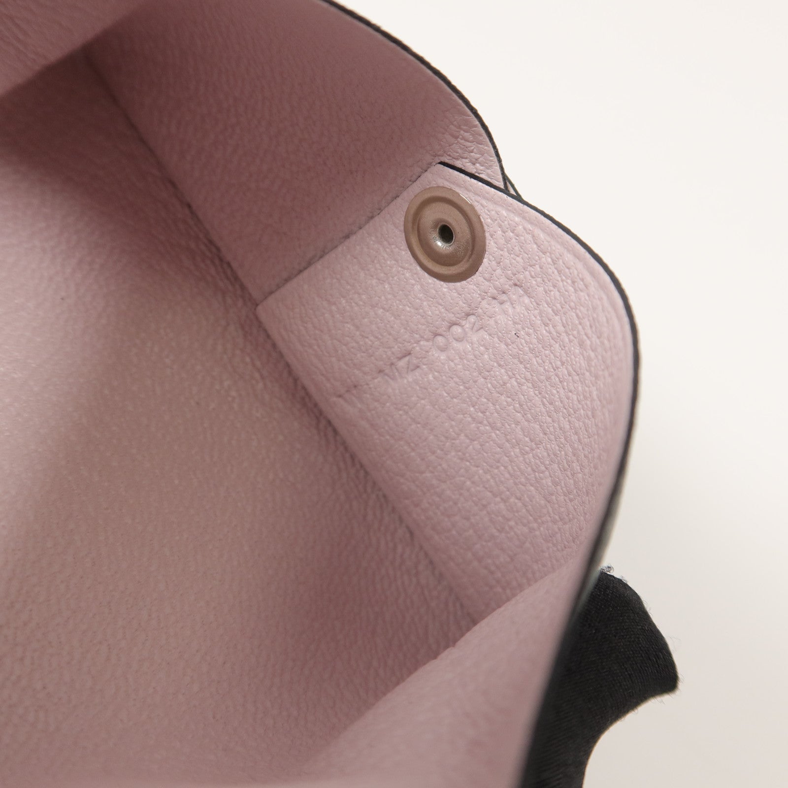 HERMES Chevre皮革Calvi Card Case卡片套Noir/Mauve Sylvestre