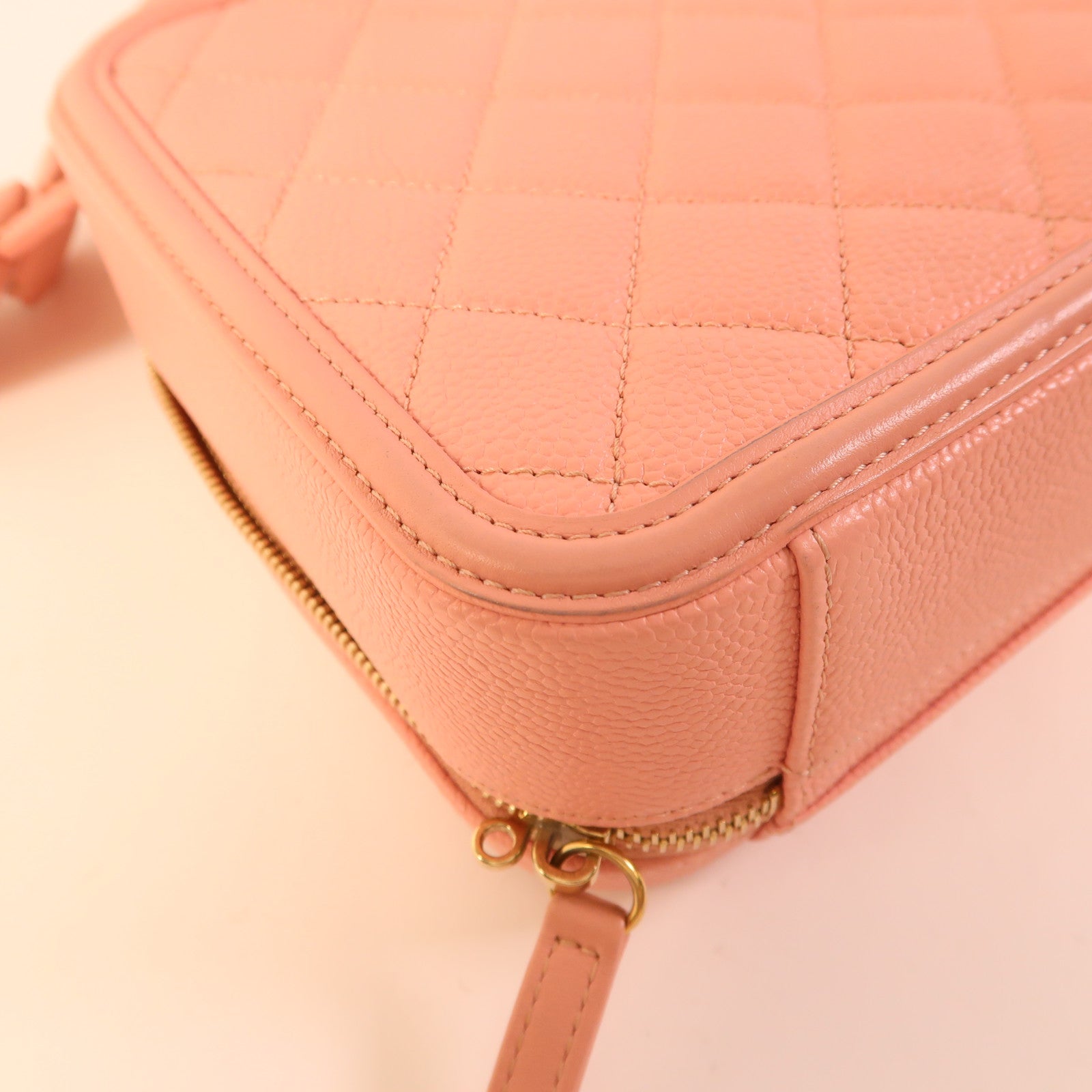 CHANEL 牛皮皮革Vanity Case金扣手挽肩背兩用袋