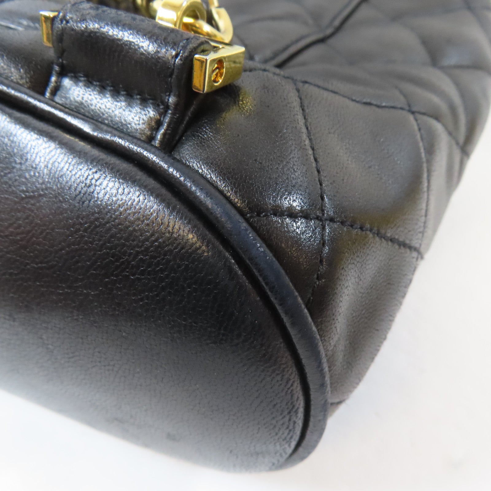 CHANEL 【激減優惠】菱格羊皮皮革Backpack金扣背包黑色