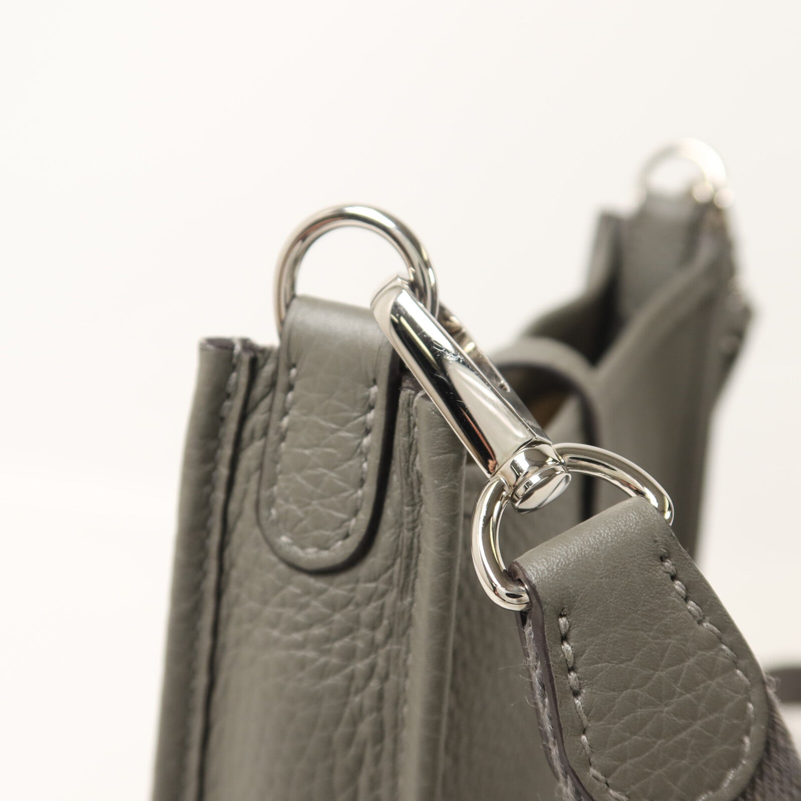 HERMES Clemence皮革Evelyne TPM肩背袋Gris Meyer