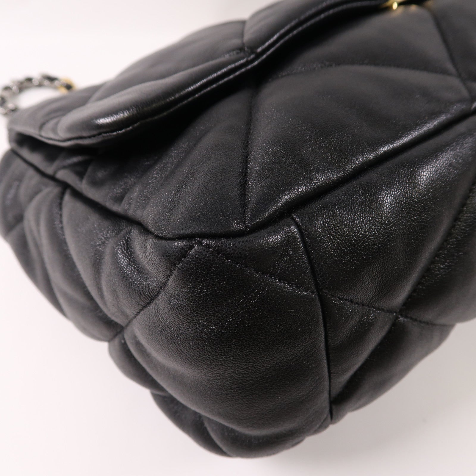 CHANEL 羊皮皮革C19金扣鏈帶手挽肩背兩用袋