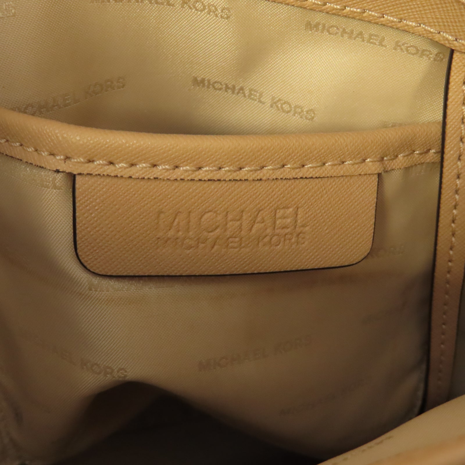 Michael Kors 【清倉大減價】牛皮皮革Shoulder Bag金扣手挽肩背兩用袋米色