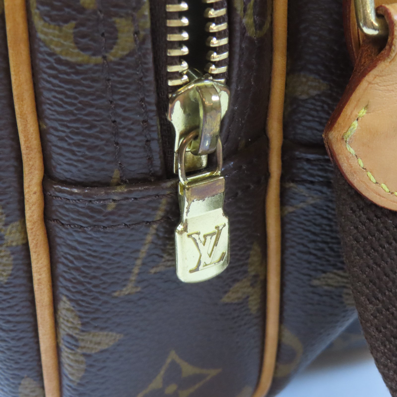 LOUIS VUITTON Monogram Reporter金扣肩背袋啡色