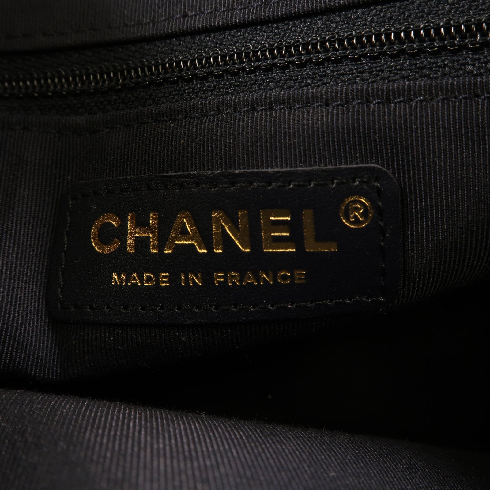 CHANEL 牛皮皮革Chain Shoulder金扣鏈帶肩背袋