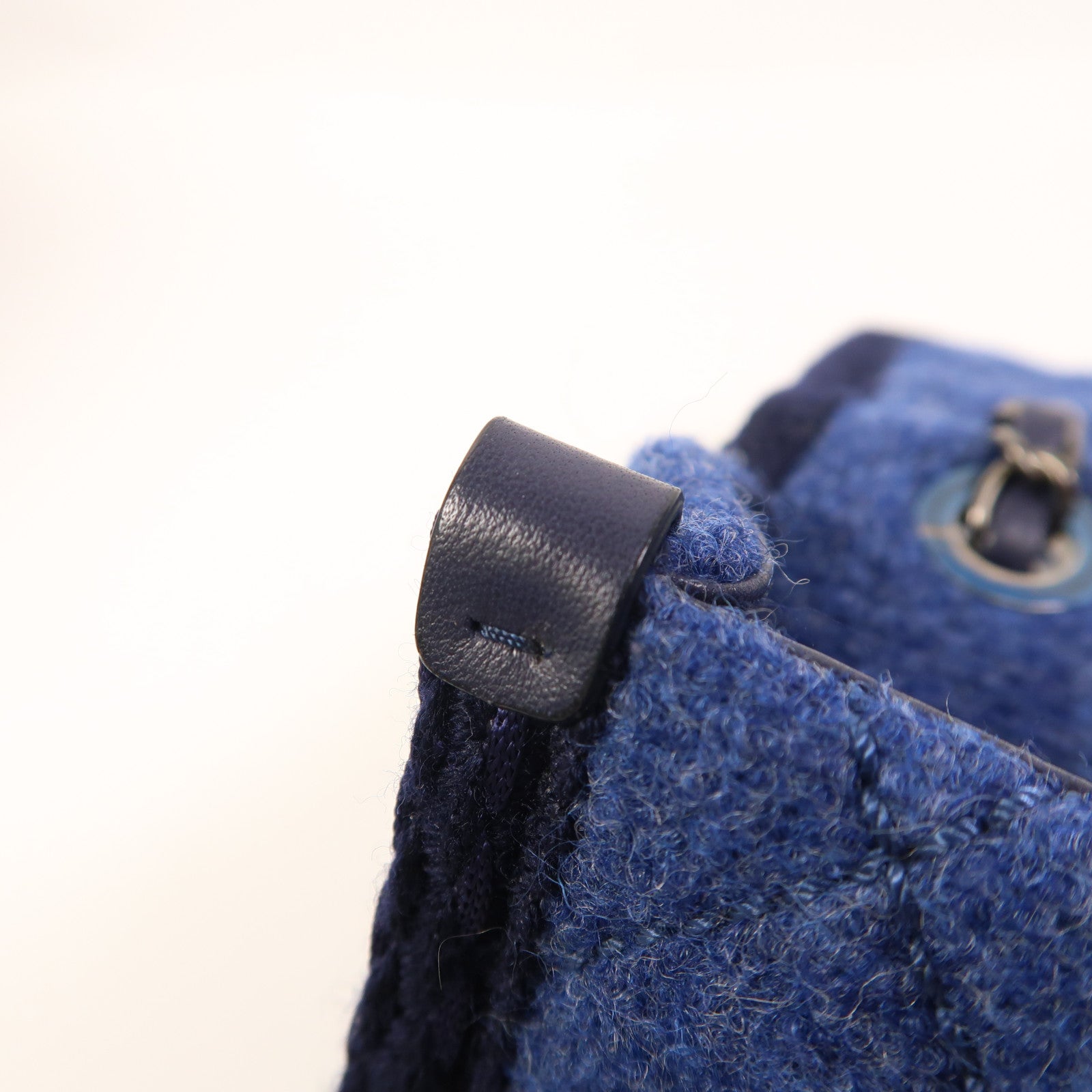 CHANEL 羊毛Chain Shoulder銀扣鏈帶肩背袋