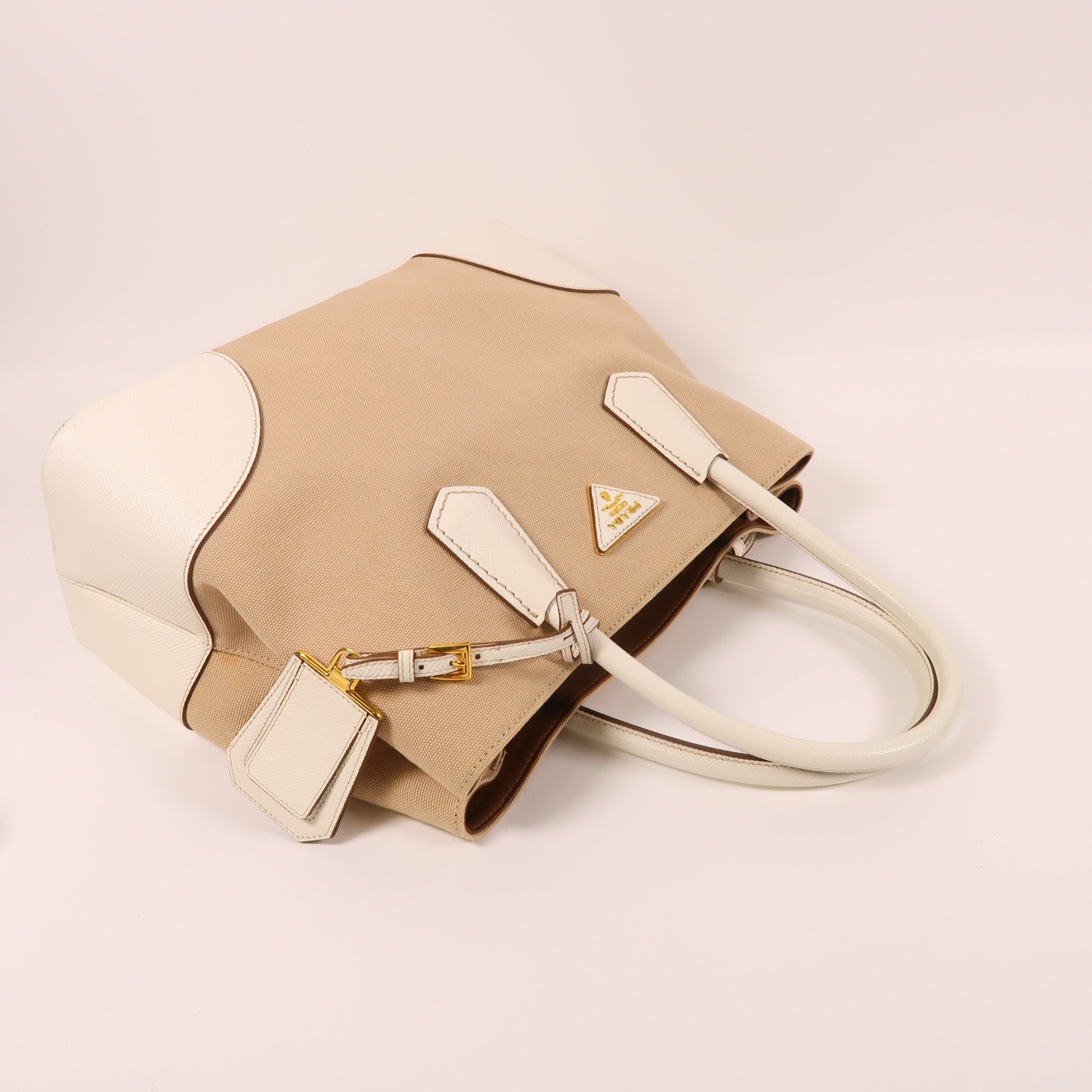 PRADA 帆布Hand Bag金扣手挽袋米色/白色