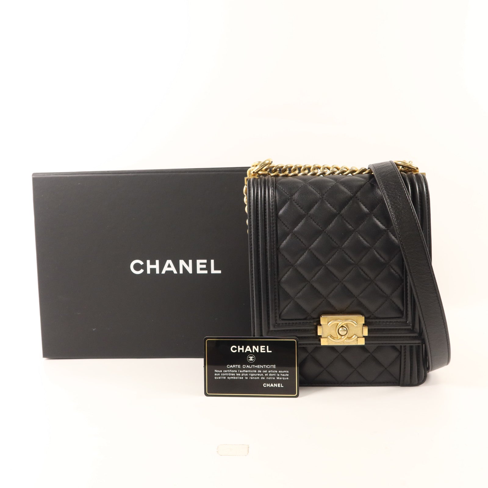 CHANEL 牛皮皮革Le Boy金扣鏈帶肩背袋