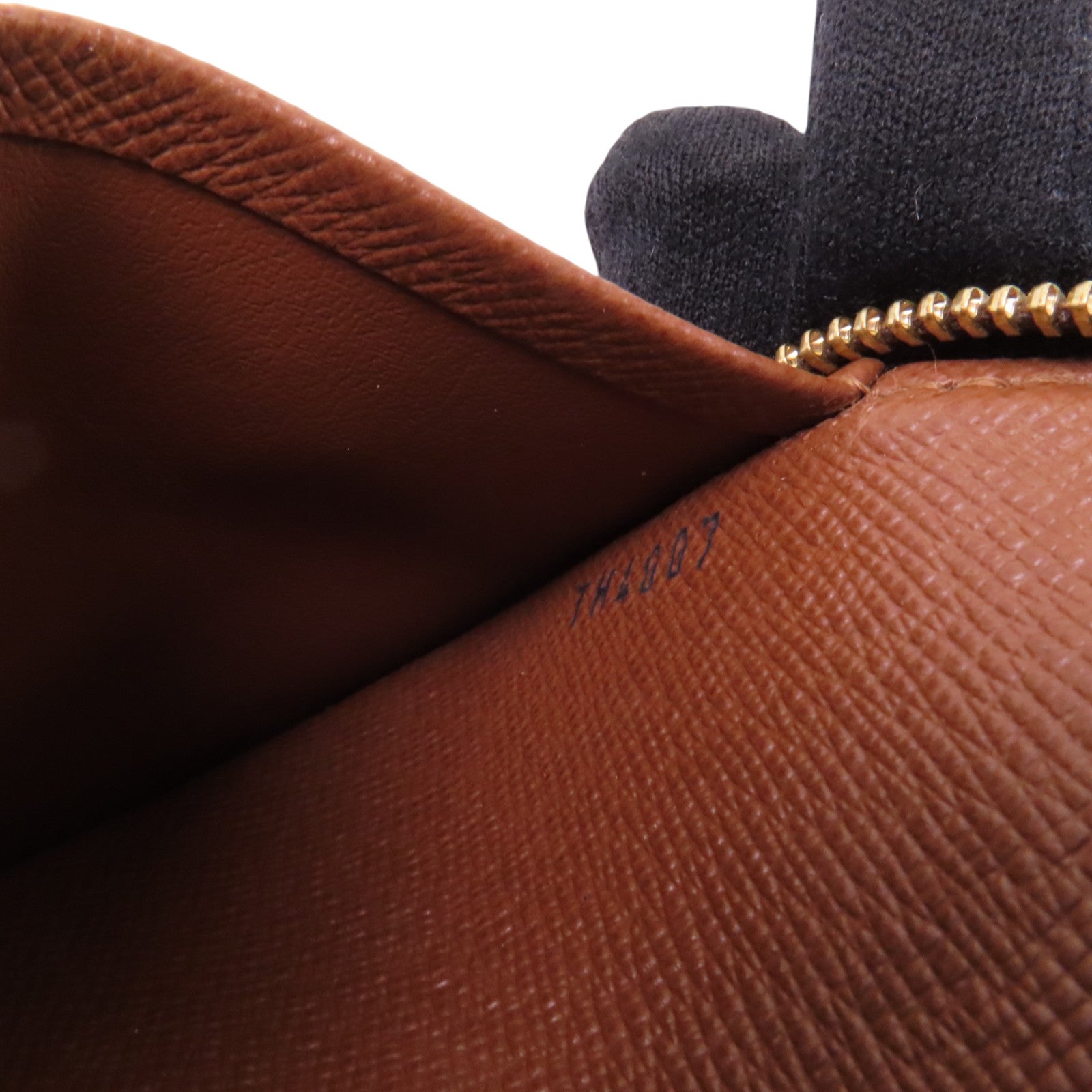 LOUIS VUITTON Monogram Zipper Card Case金扣卡套