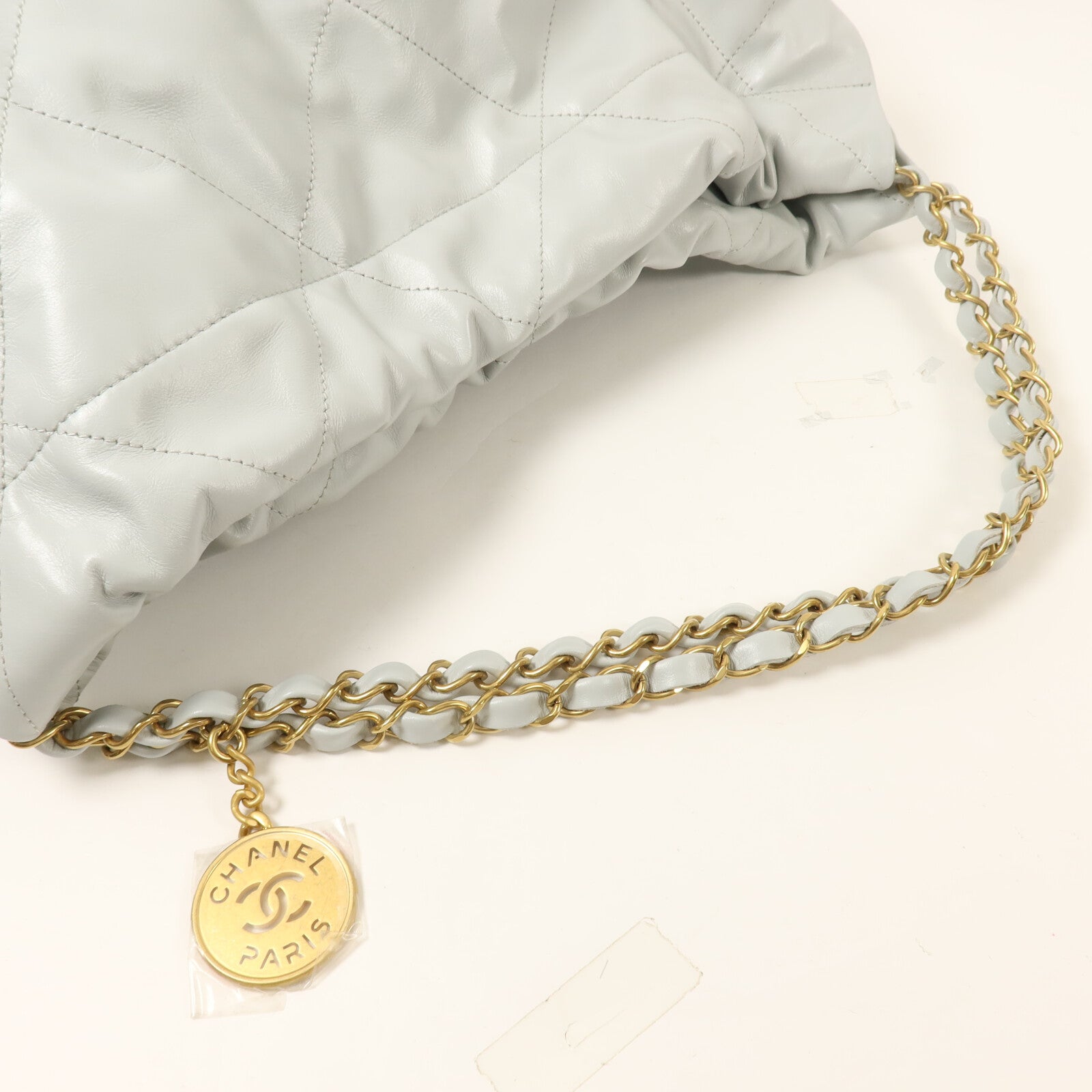 CHANEL 牛皮皮革Chanel 22 Large鏈帶肩背袋