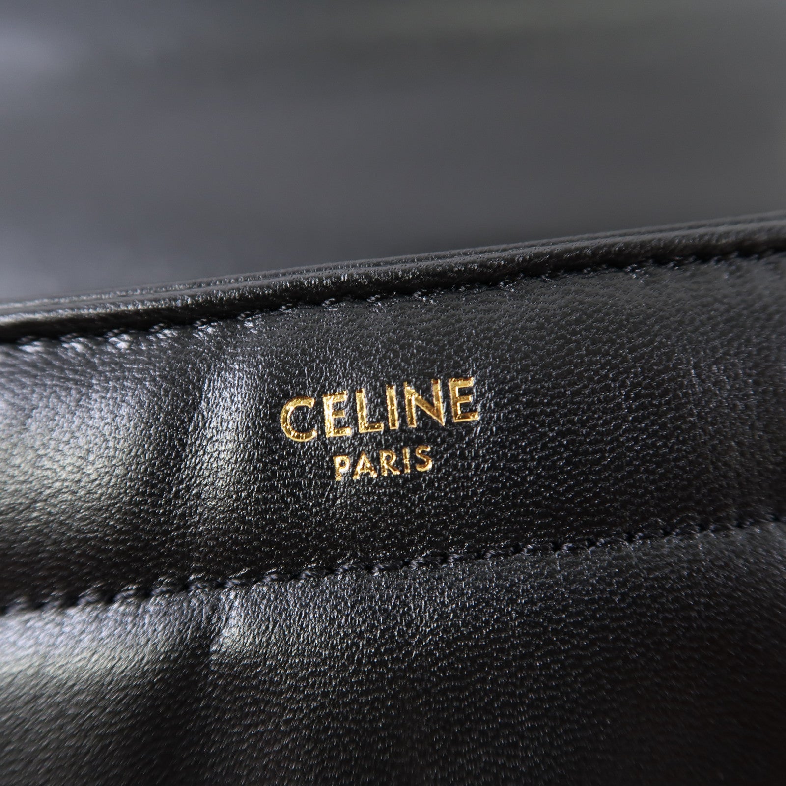 CELINE 牛皮皮革Matelasse Bag金扣鏈帶肩背袋黑色