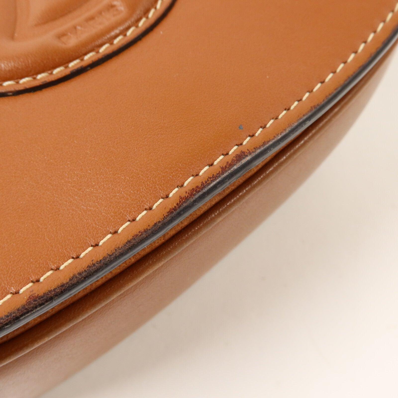 CELINE 牛皮皮革Folco Cuir Triomphe肩背袋