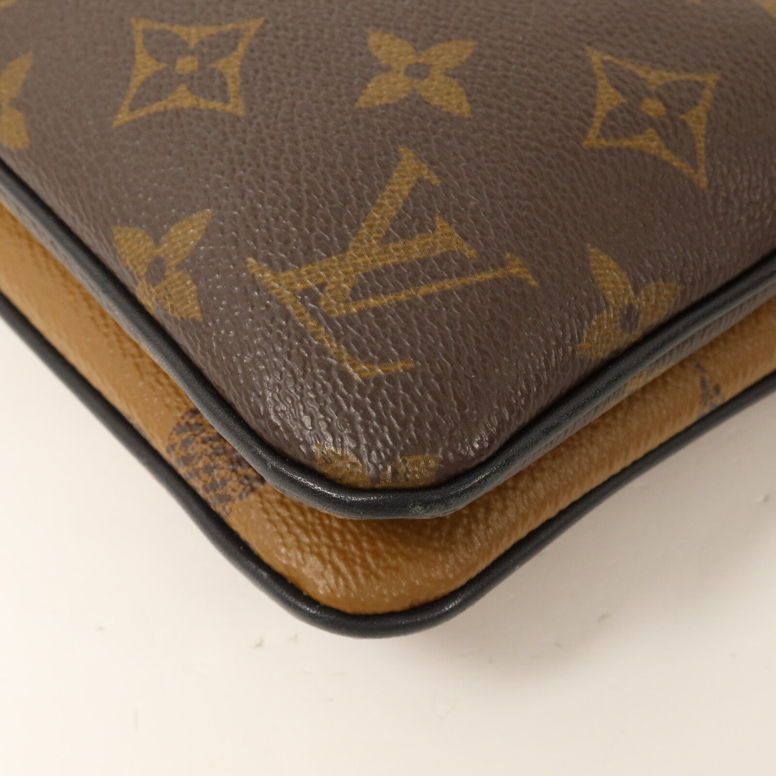 LOUIS VUITTON Monogram Giant Reverse Double Zip Pochette肩背袋