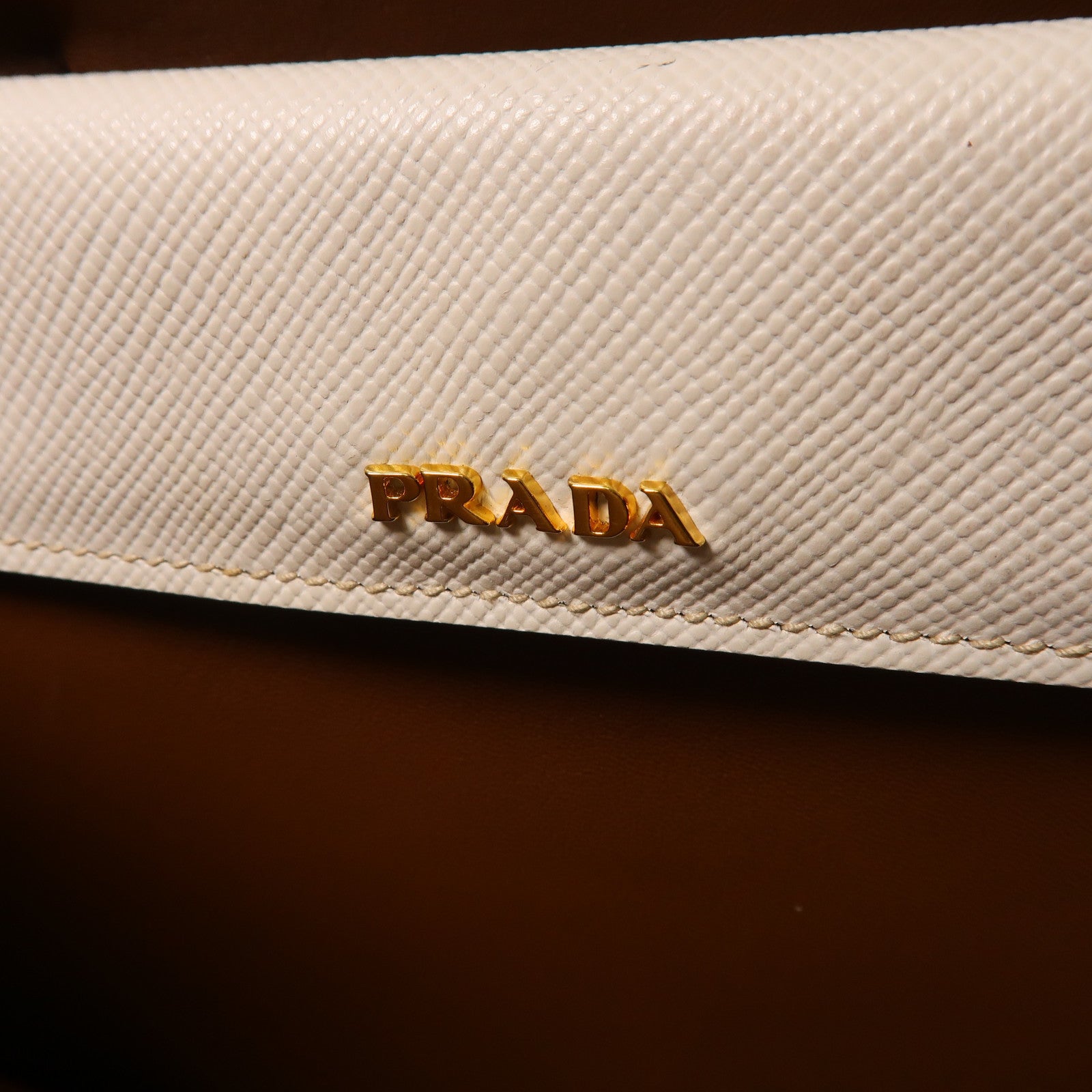PRADA 帆布Hand Bag金扣手挽袋米色/白色