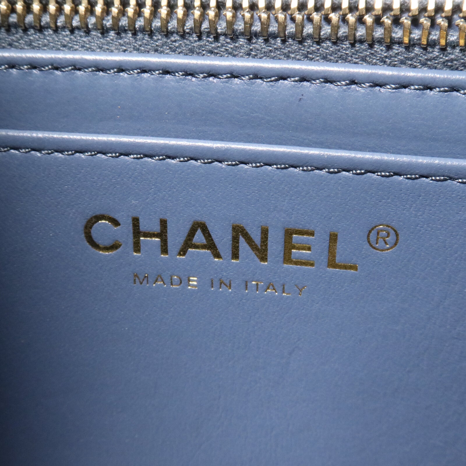 CHANEL 羊皮皮革Mini Classic 20 Gold Ball鏈帶肩背袋