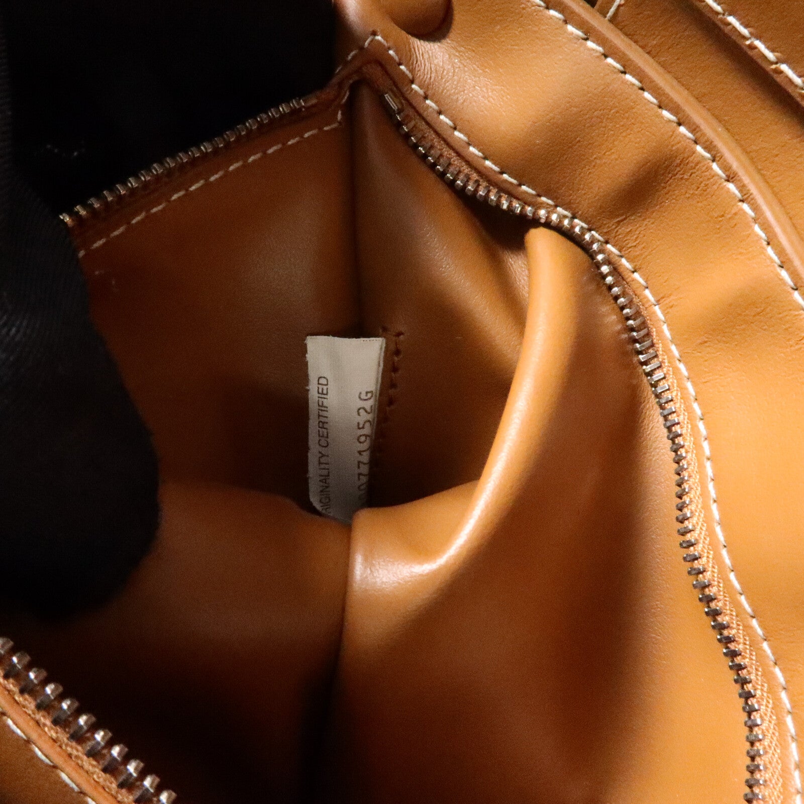 BOTTEGA VENETA 牛皮皮革Cassette Bag Small肩背袋