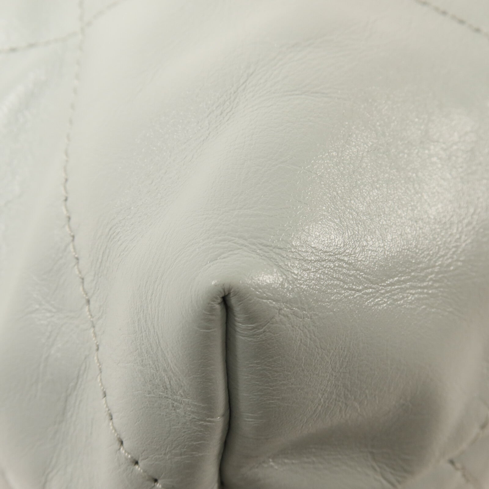 CHANEL 牛皮皮革Chanel 22 Large鏈帶肩背袋