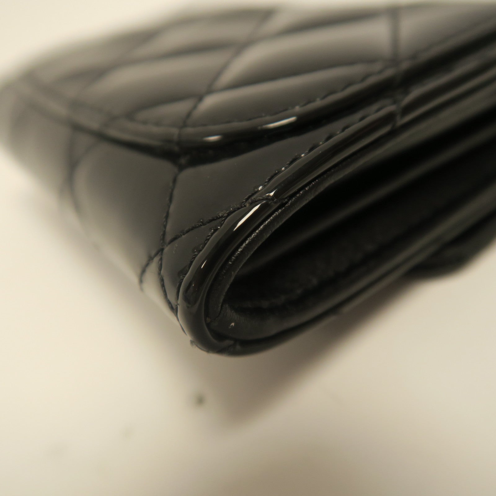 CHANEL 【激減優惠】菱格漆皮皮革Card Case銀扣卡片套黑色