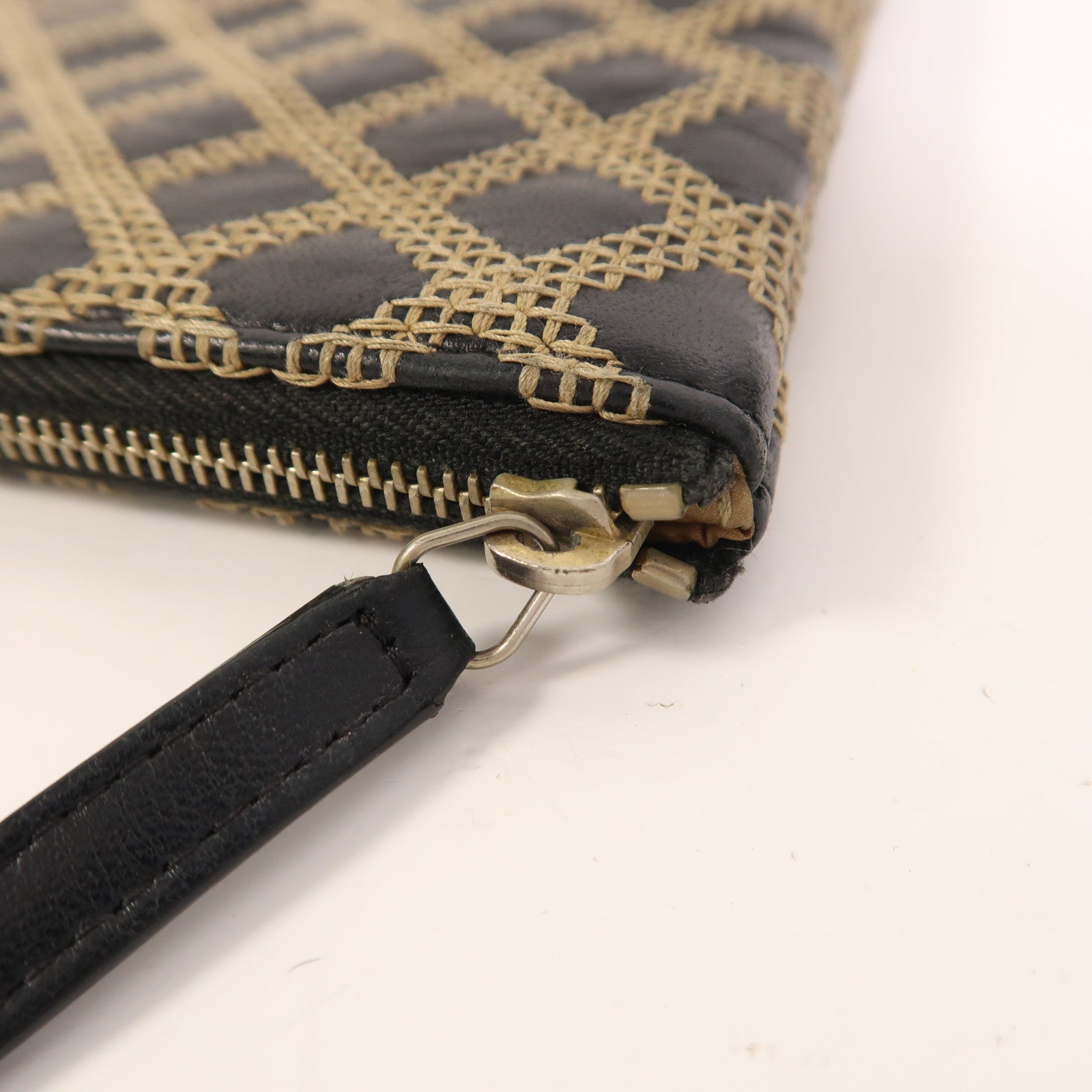 CHANEL 羊皮皮革Clutch金扣手拿包