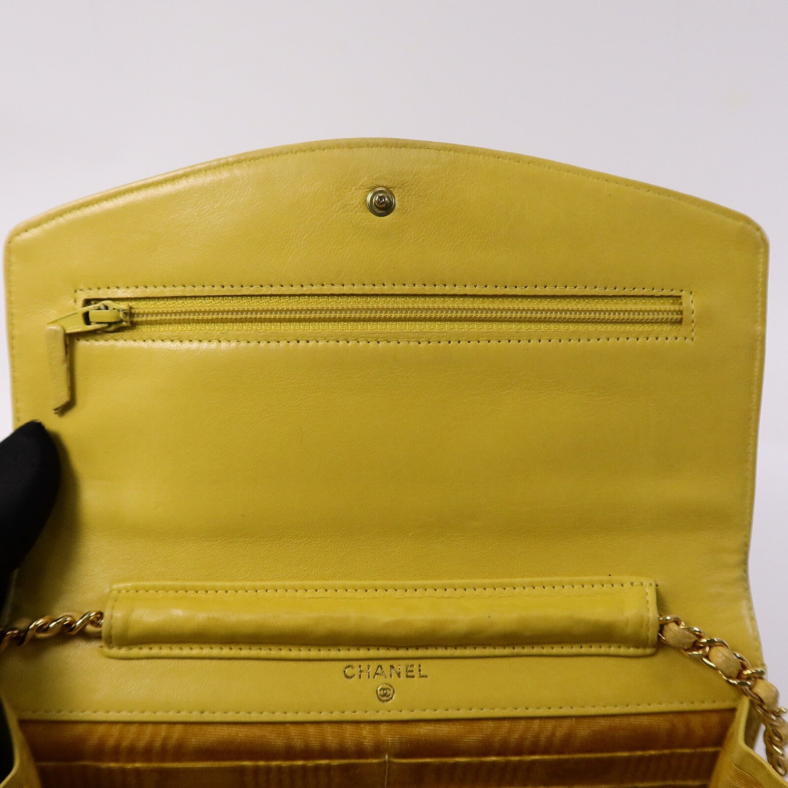 CHANEL 牛皮皮革Wallet On Chain鏈帶肩背袋