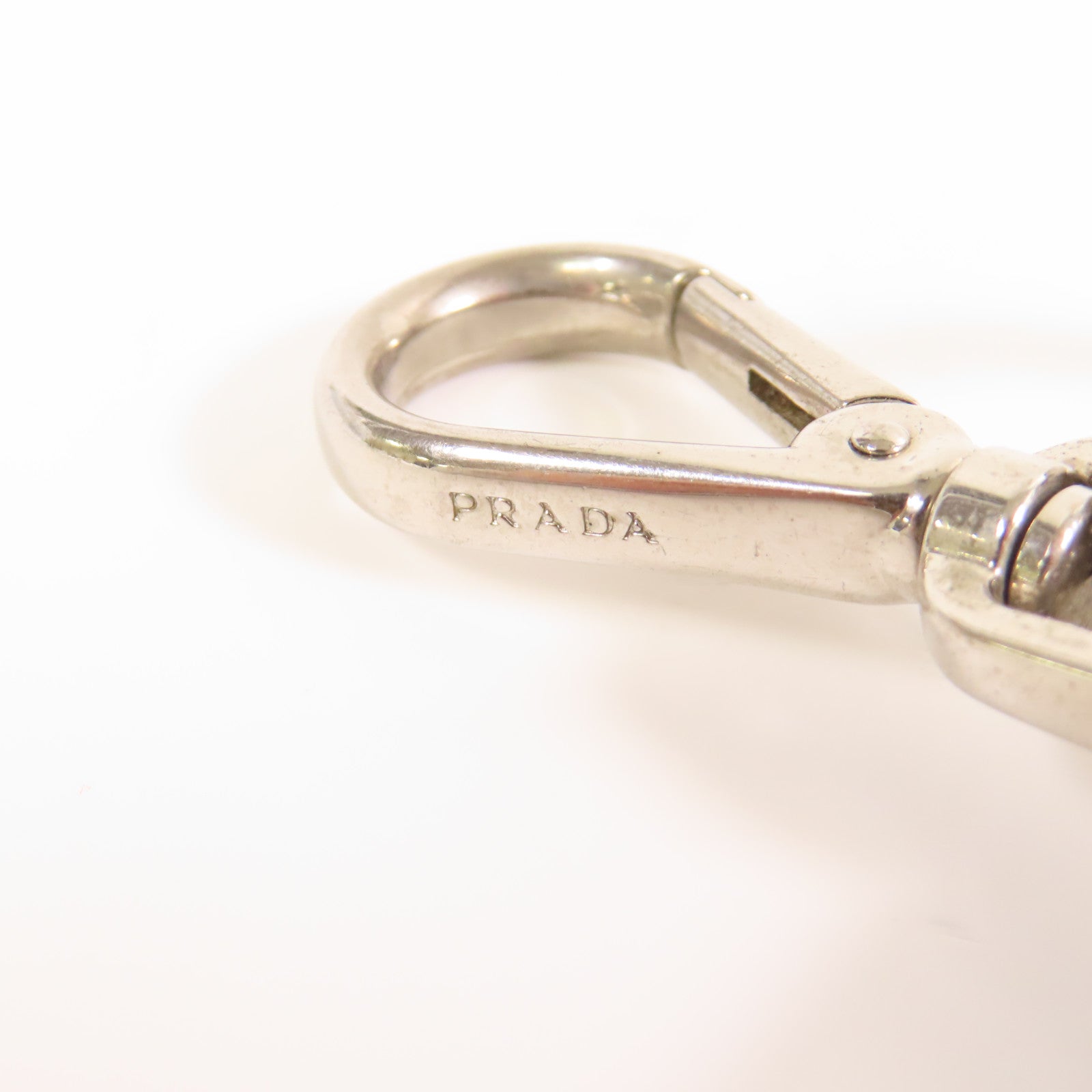 PRADA 皮革/金屬Key Charm銀扣鎖匙扣黑色
