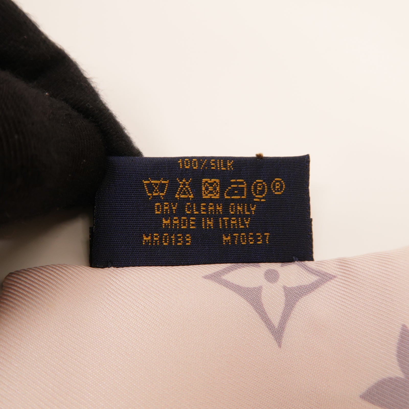 LOUIS VUITTON 絲質BB Bandeau絲巾粉紅色