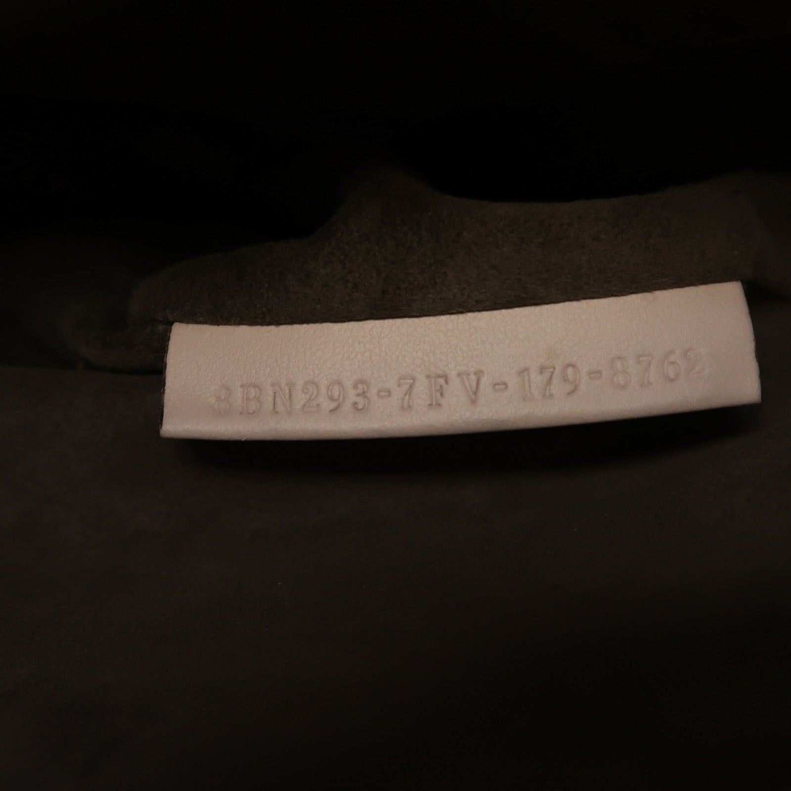 FENDI 牛皮皮革Dotcom銀扣手挽肩背兩用袋米色