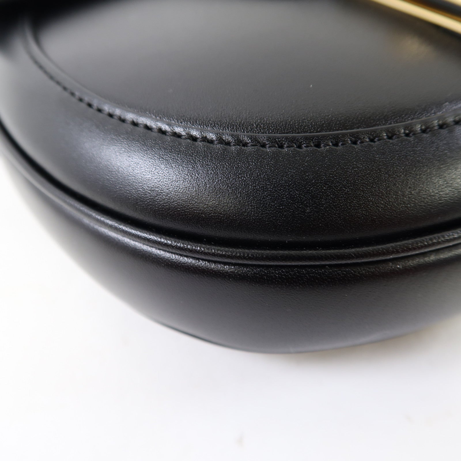 CELINE 牛皮皮革Small Besace 16金扣肩背袋黑色