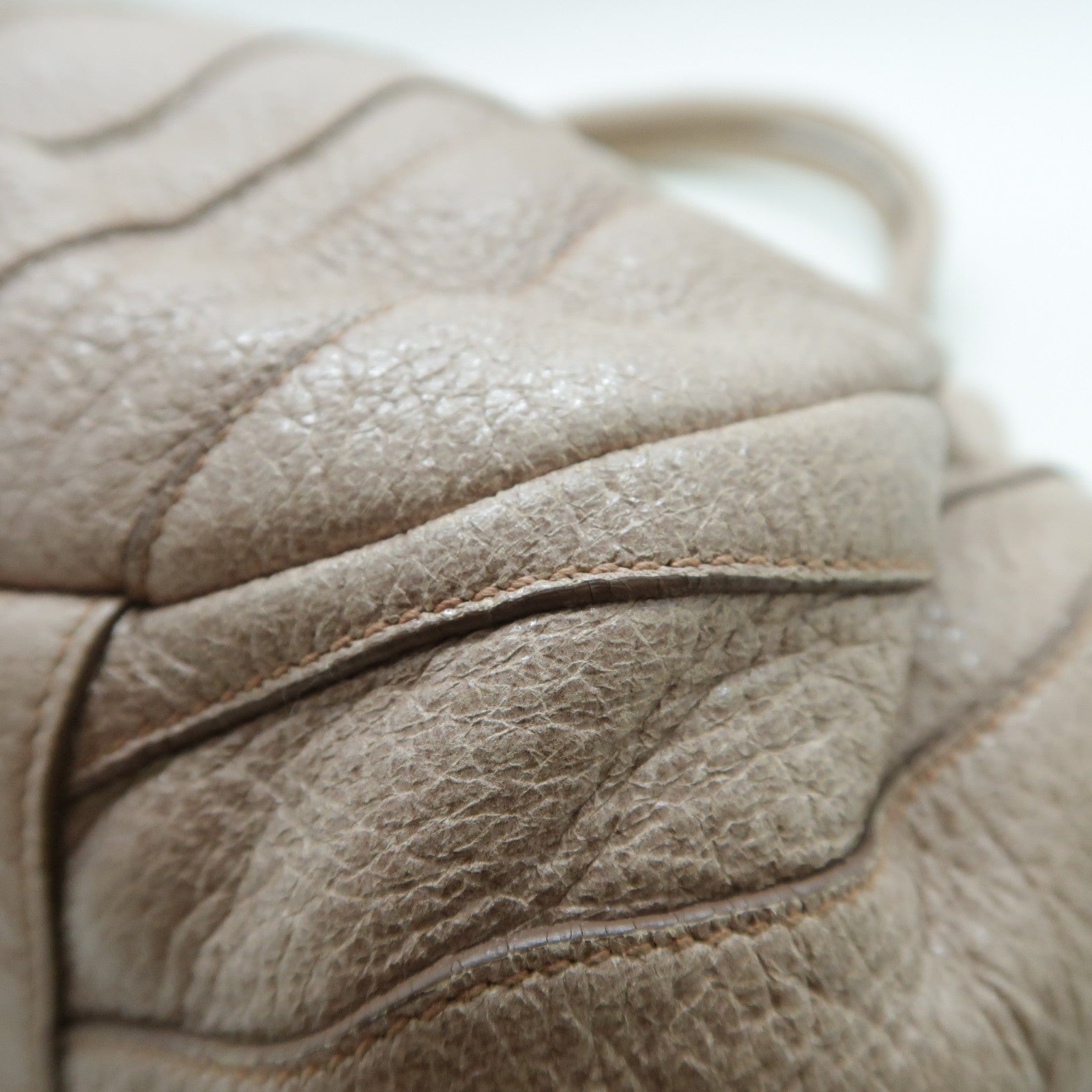 PRADA 牛皮皮革Hand Bag金扣手挽袋