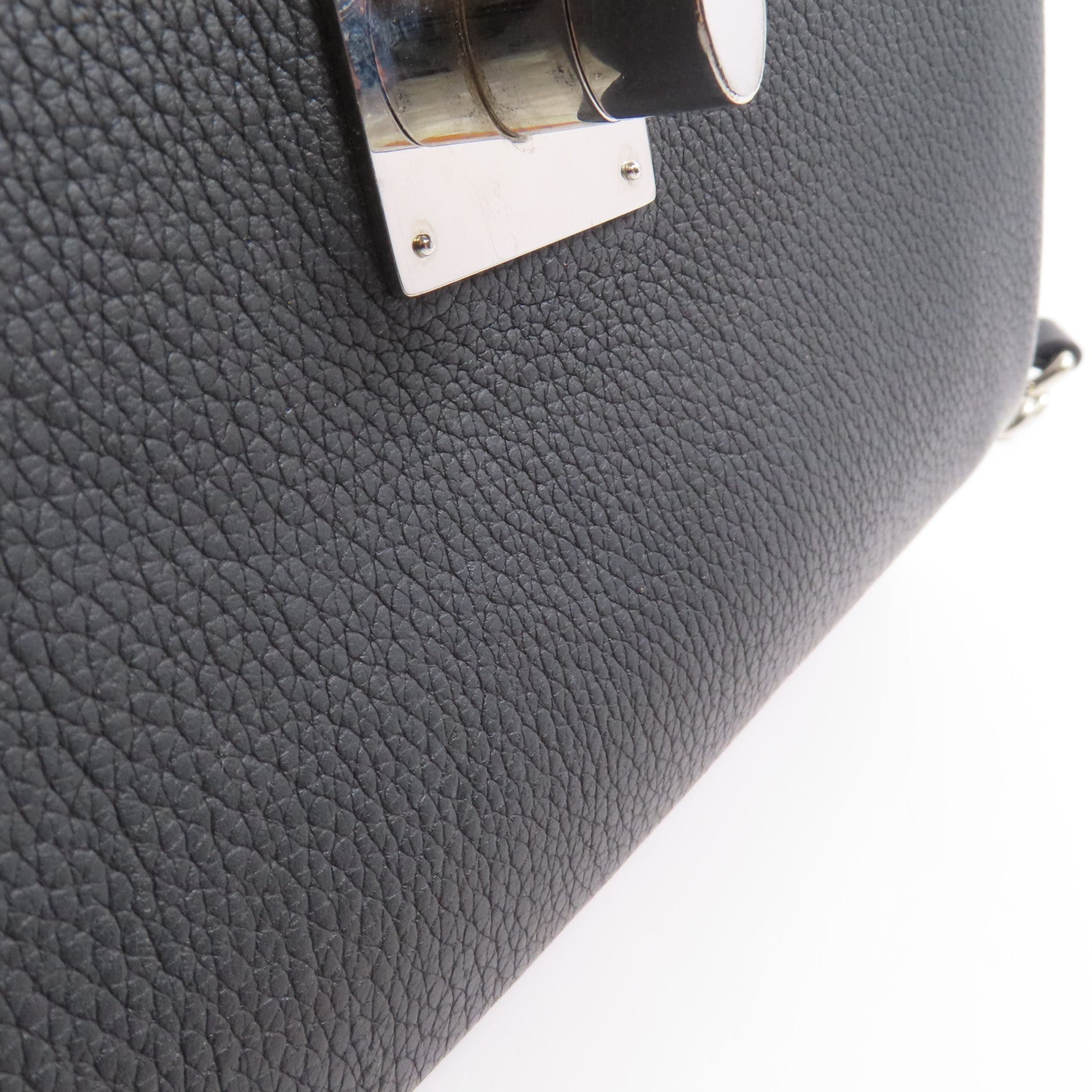 LOUIS VUITTON 牛皮皮革Mylockme Chain Bag銀扣鏈帶肩背袋
