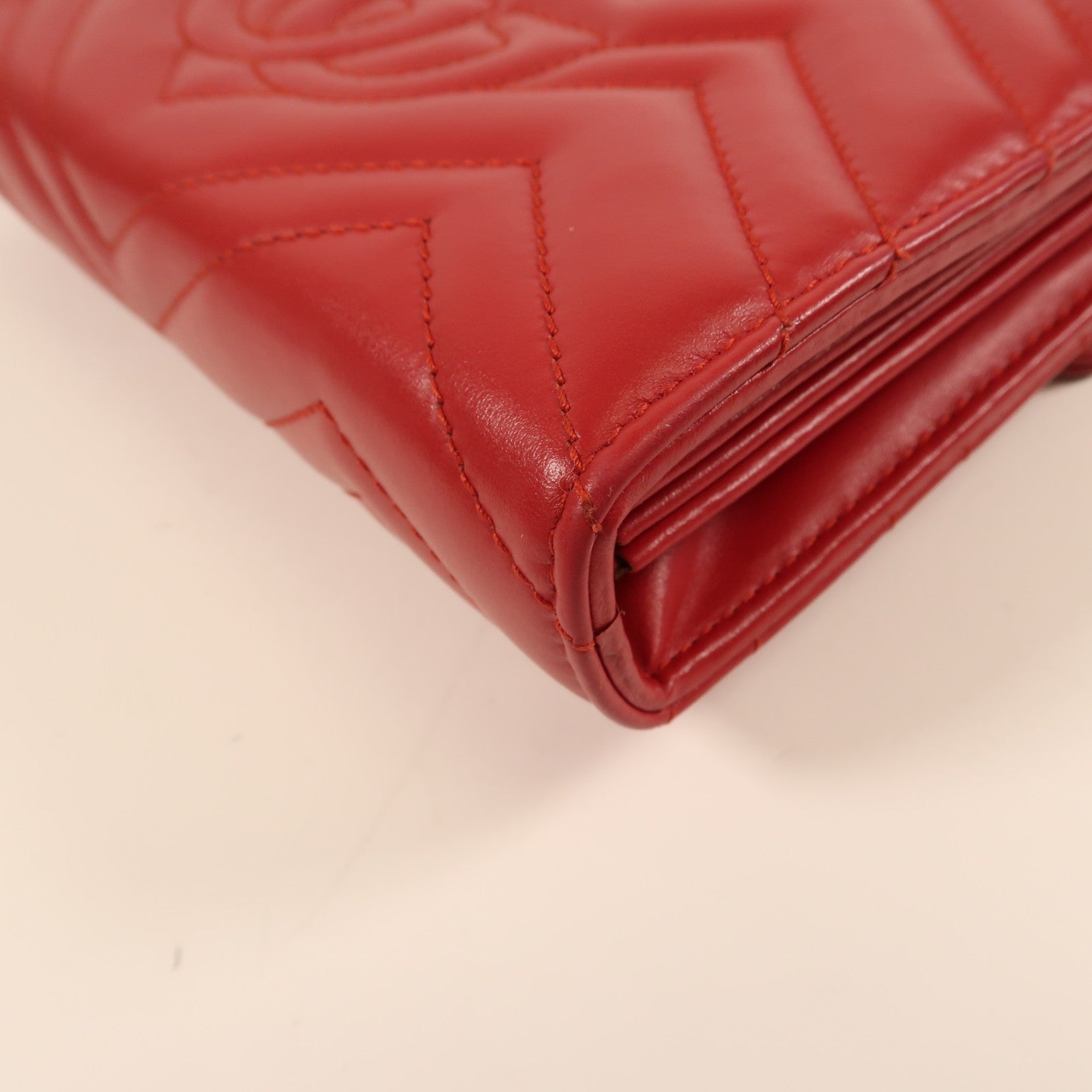 GUCCI 牛皮皮革GG Marmont金扣鏈帶肩背袋