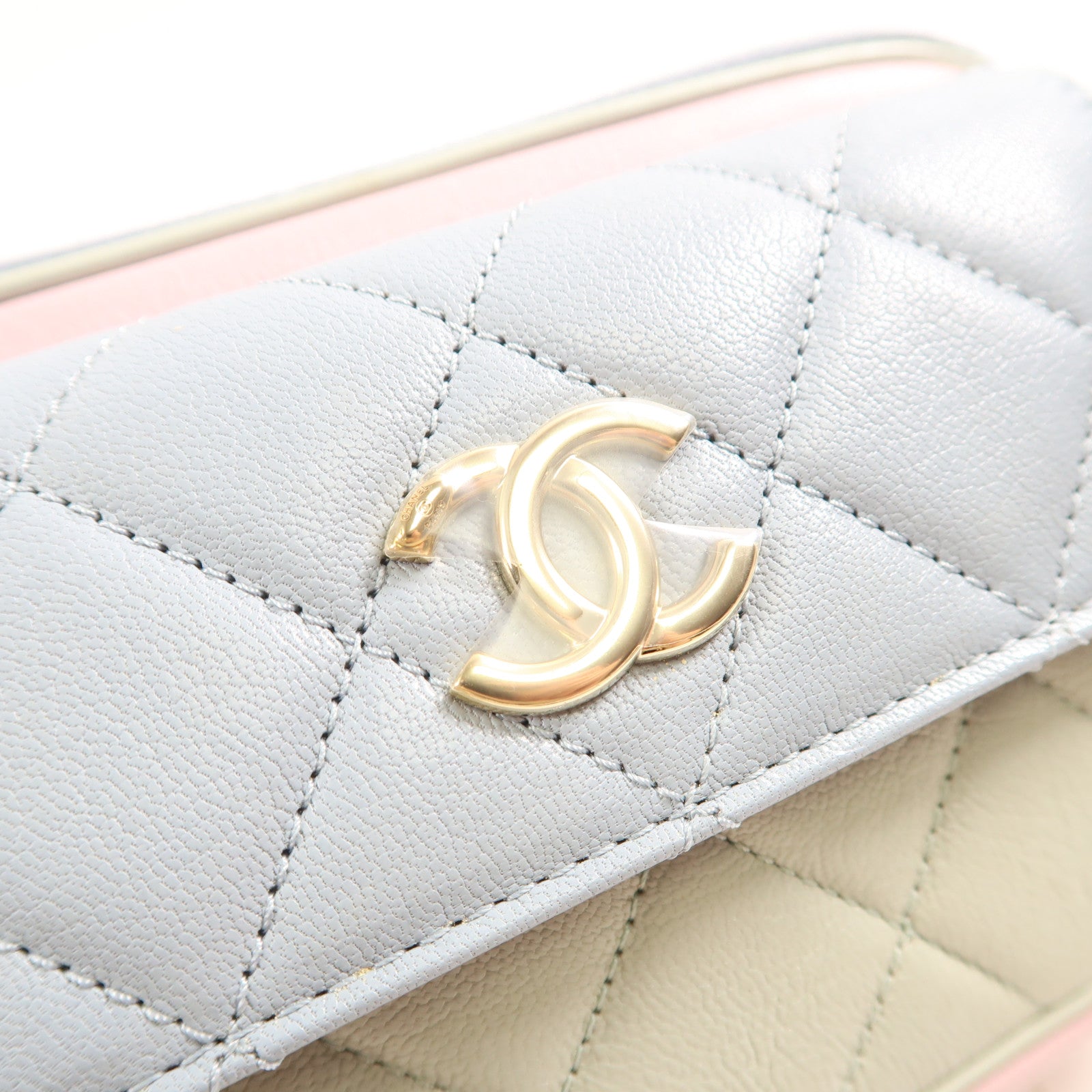 CHANEL 牛皮皮革Waist Bag金扣鏈帶腰包