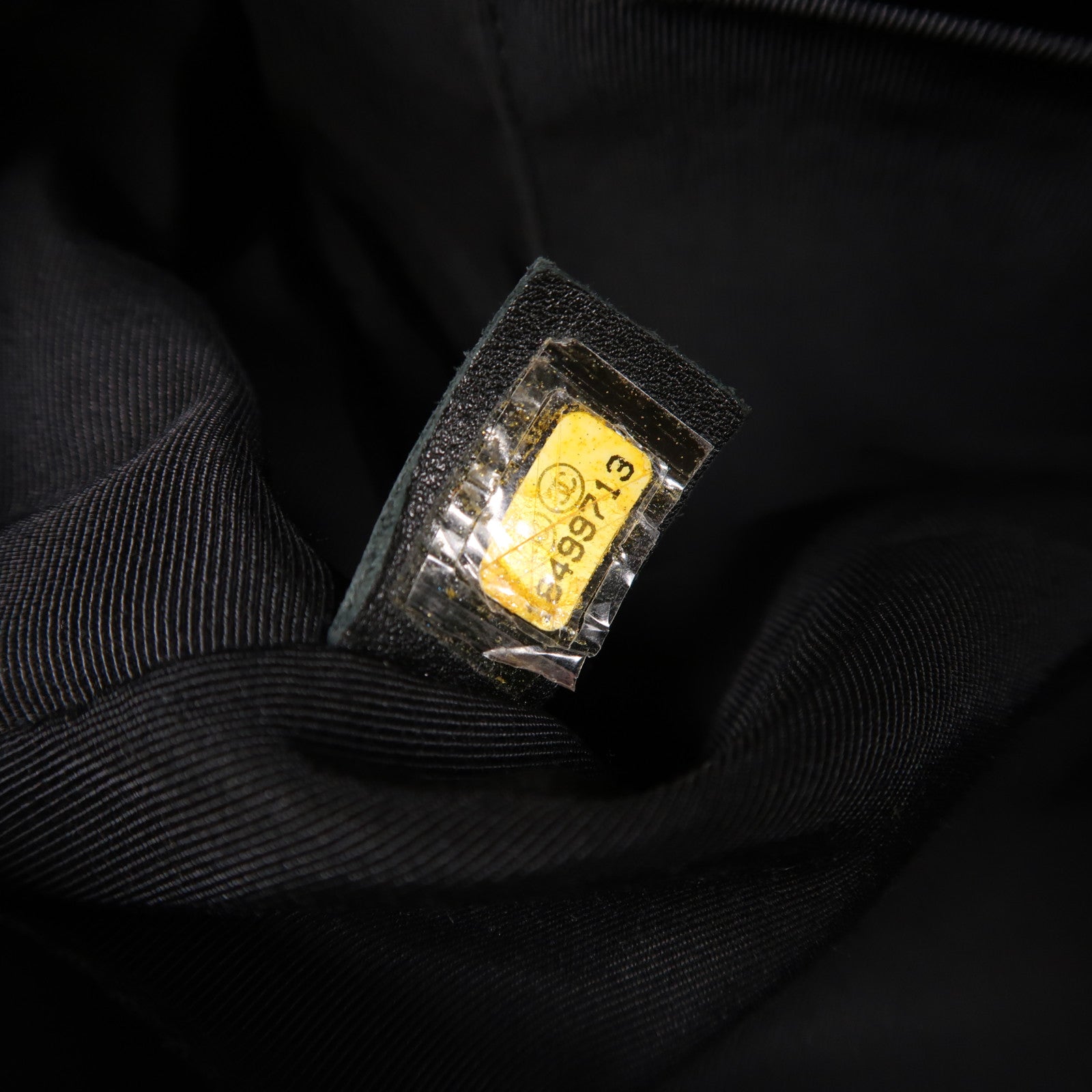 CHANEL 漆皮皮革Boy 25銀扣鏈帶肩背袋