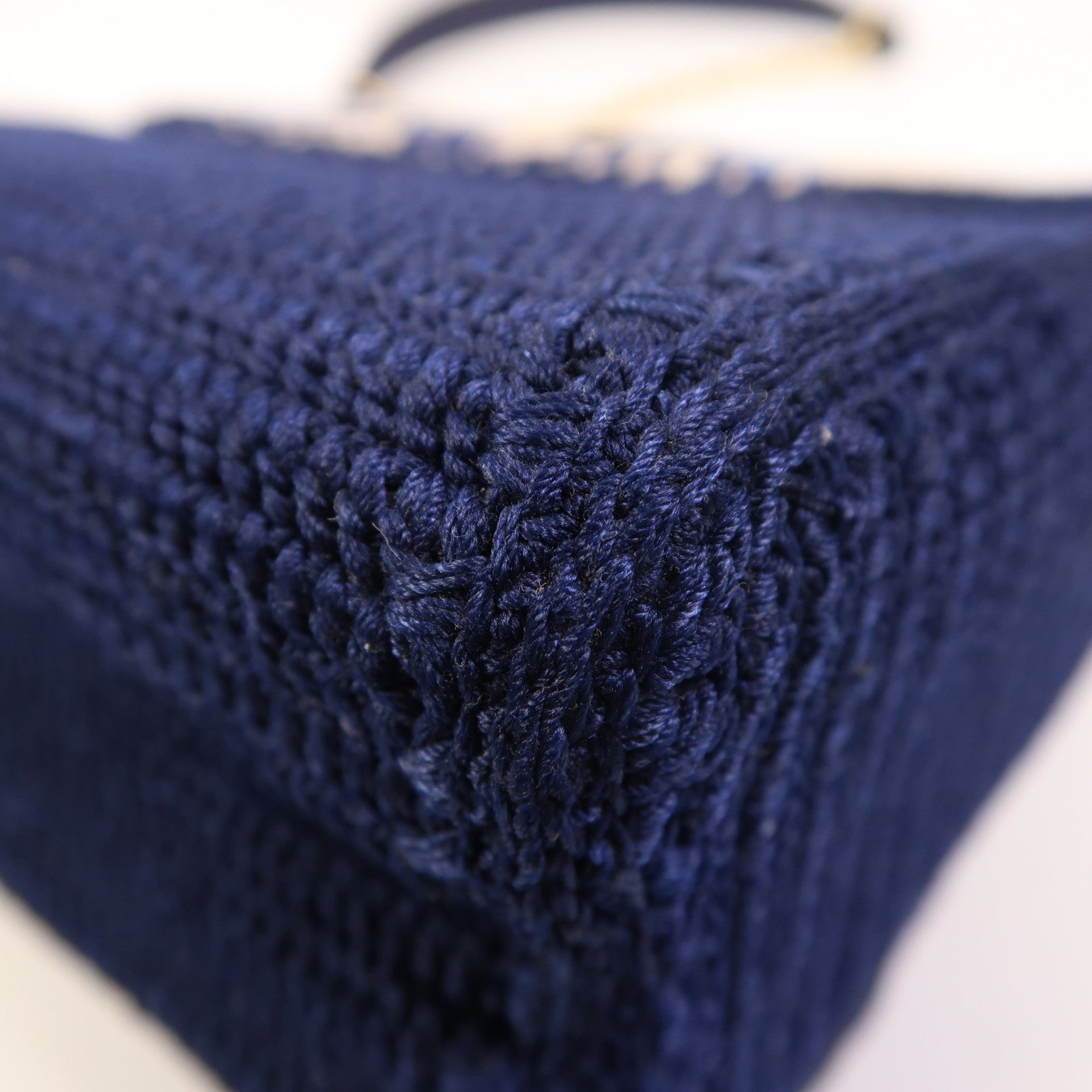LOUIS VUITTON Crochet Twist MM金扣鏈帶肩背袋