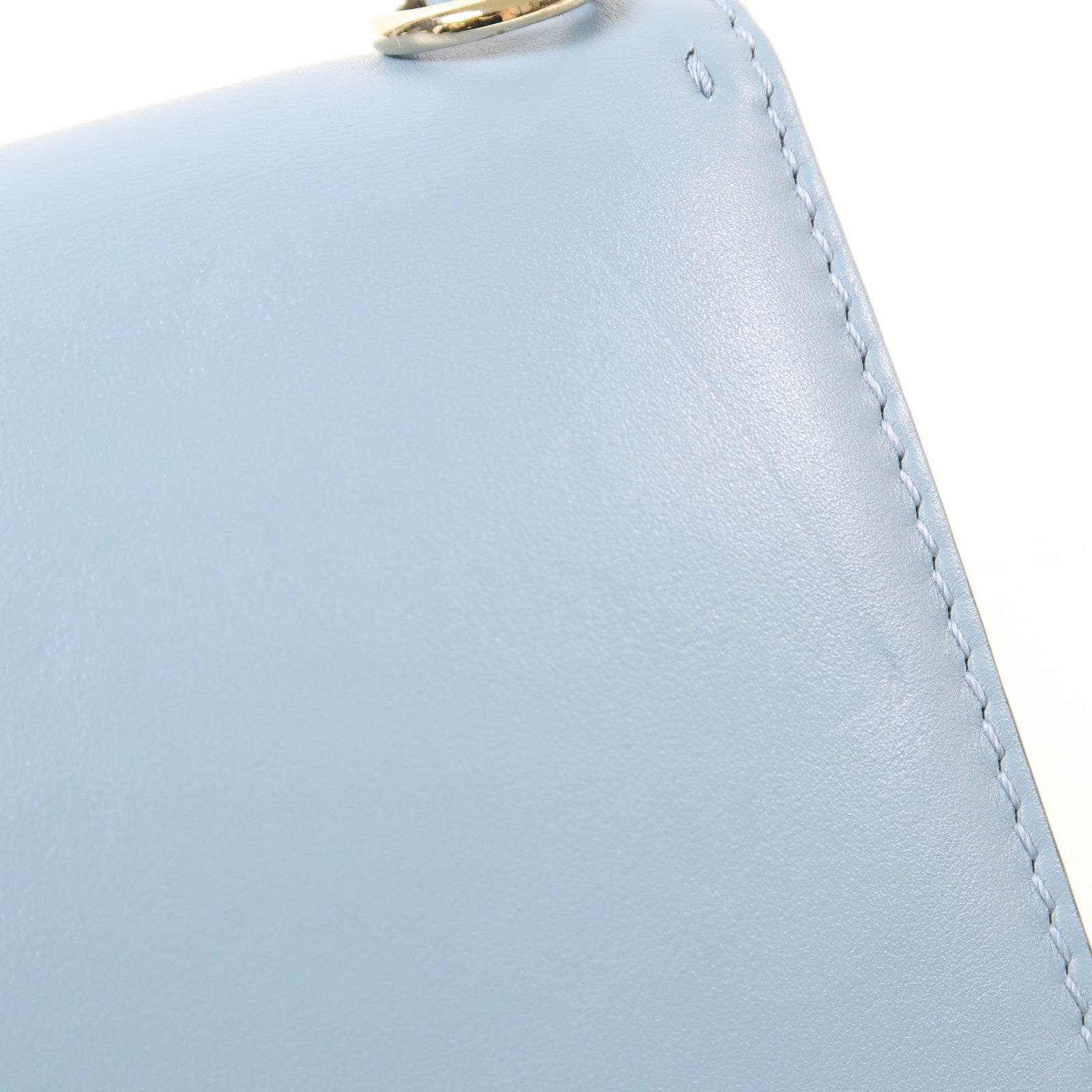 Valentino 牛皮皮革Shoulder Bag金扣鏈帶肩背袋