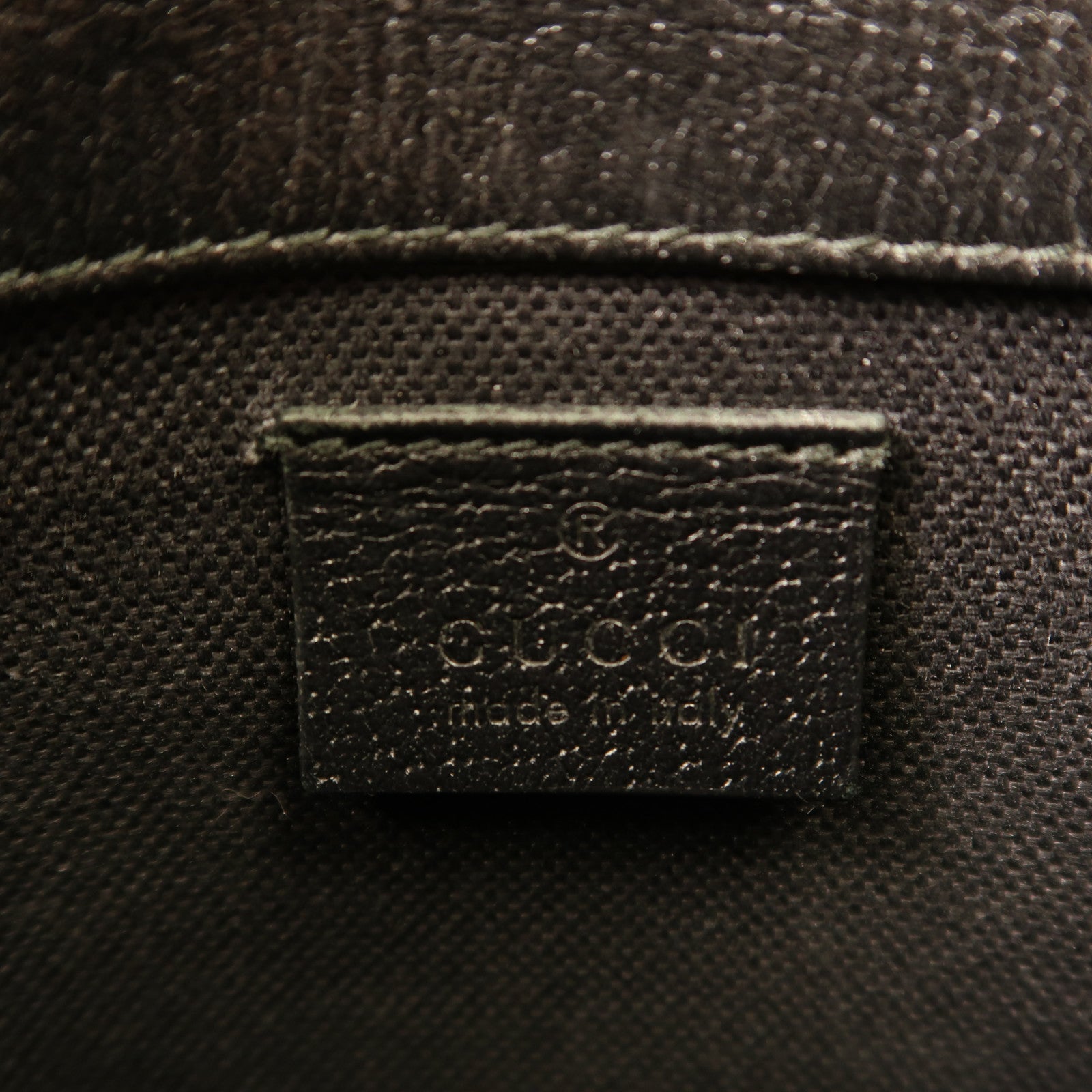 GUCCI 塗層帆布Waist Bag銀扣肩背袋黑色/彩色