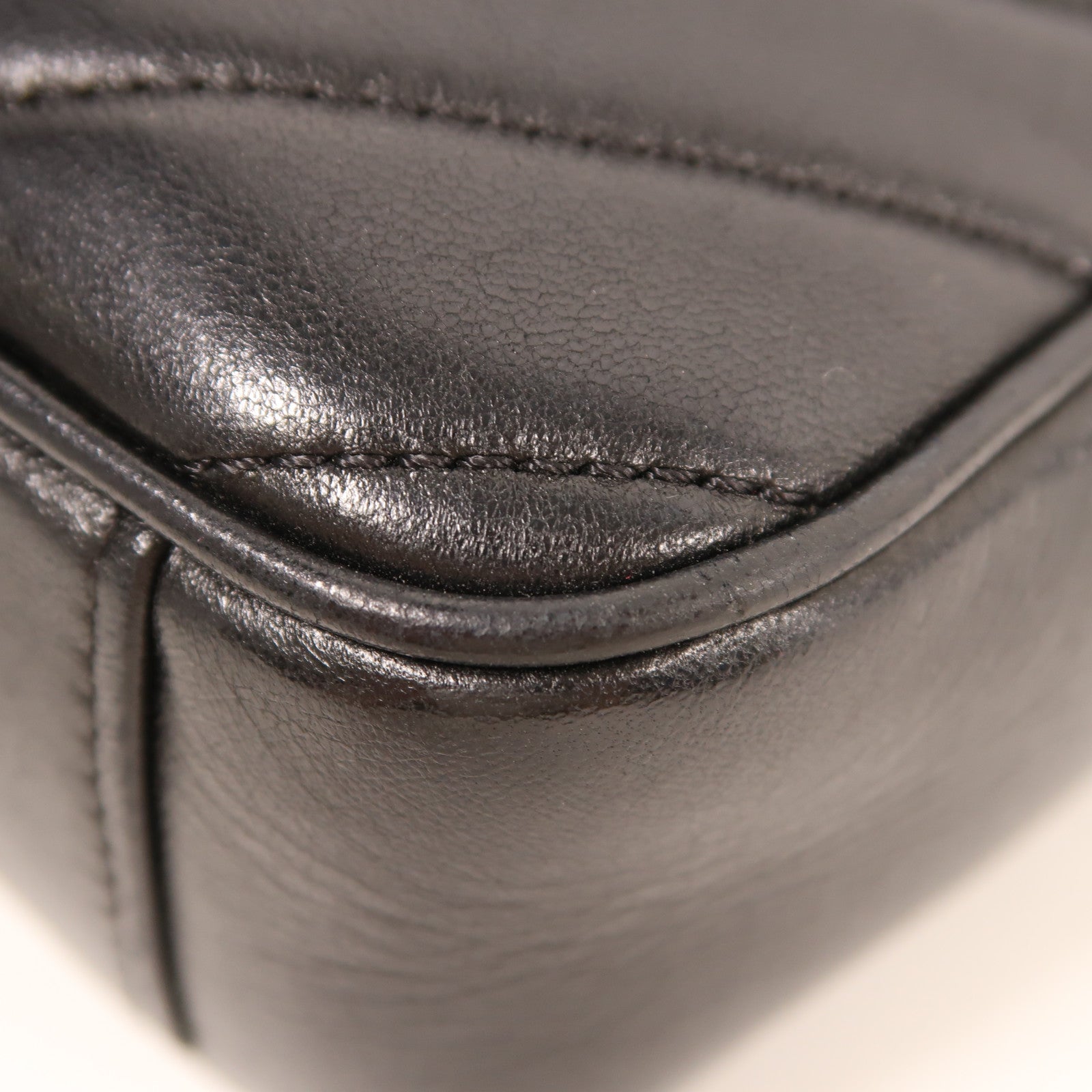 CHANEL 牛皮皮革Chain Shoulder Bag金扣鏈帶肩背袋