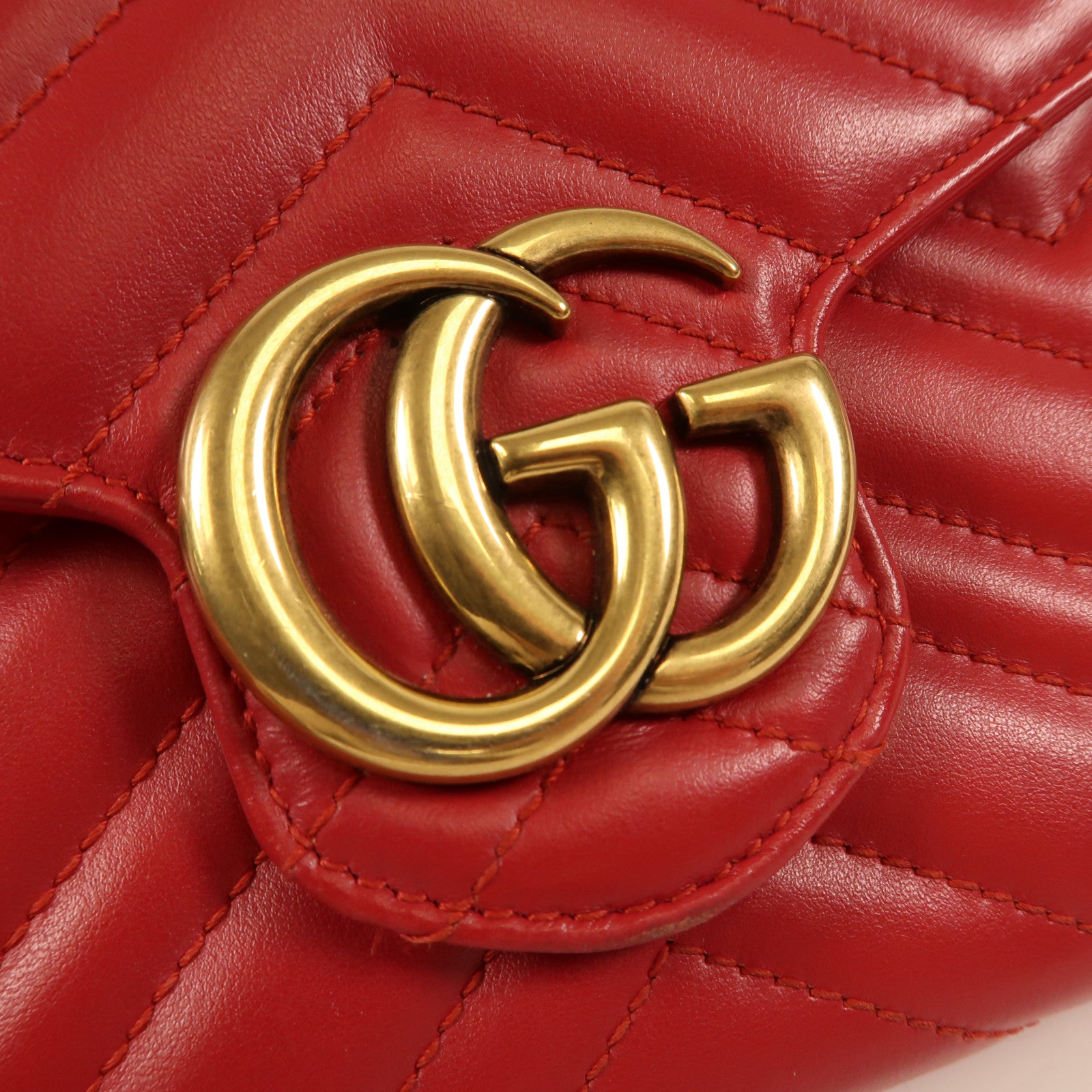 GUCCI 牛皮皮革GG Marmont金扣鏈帶肩背袋