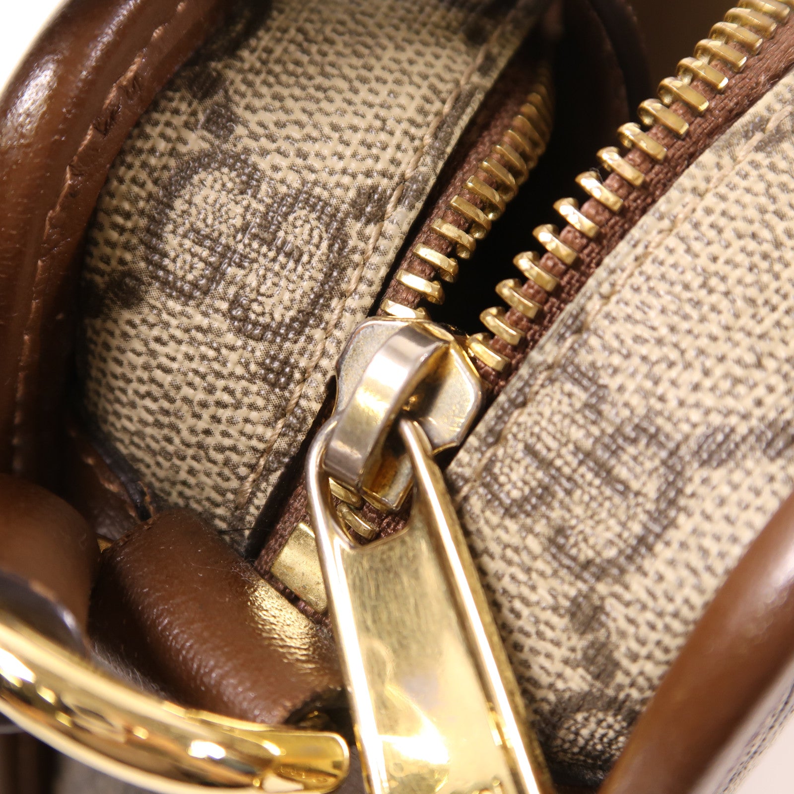 GUCCI 塗層帆布Shoulder Bag金扣肩背袋