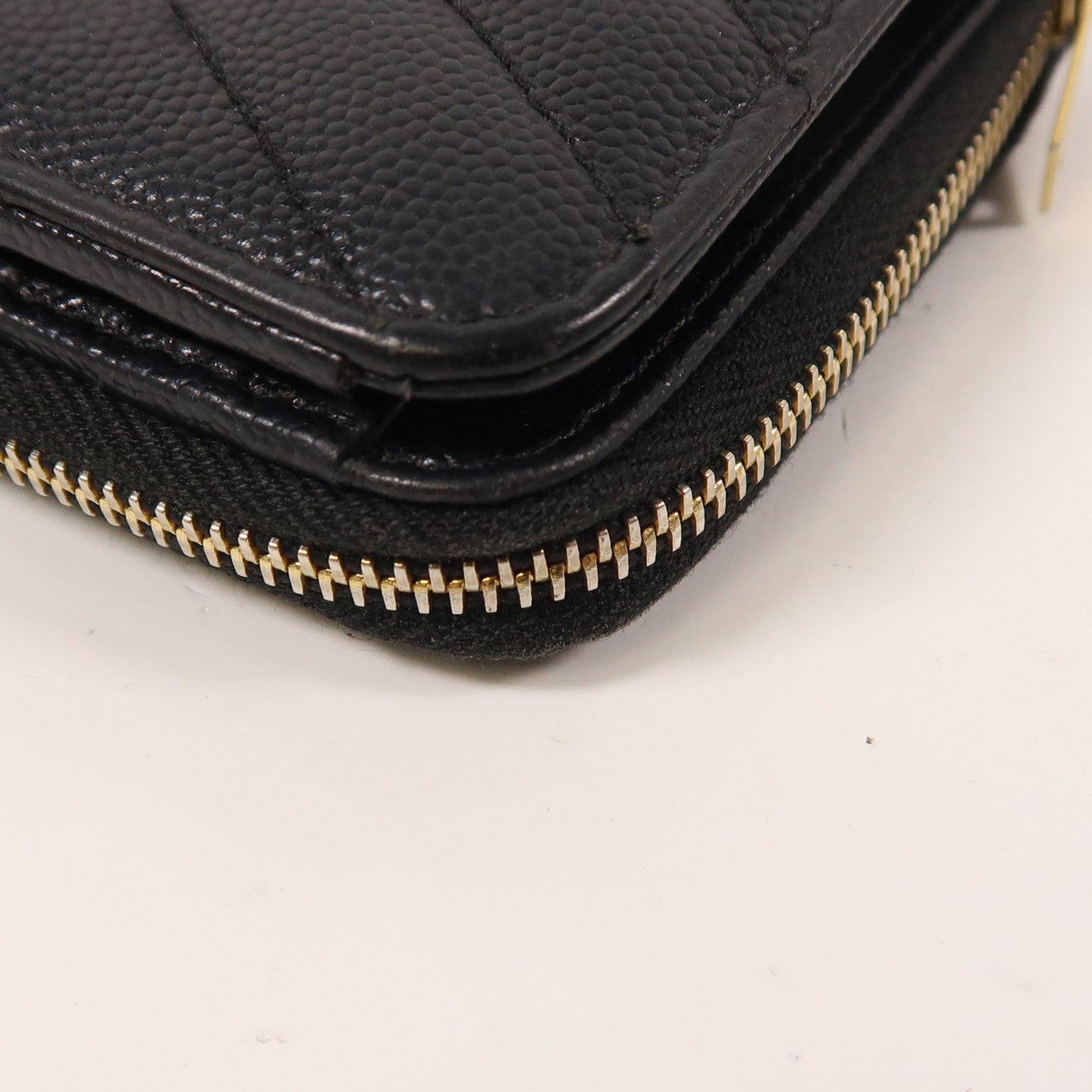 YVES SAINT LAURENT 牛皮皮革Wallet金扣錢包